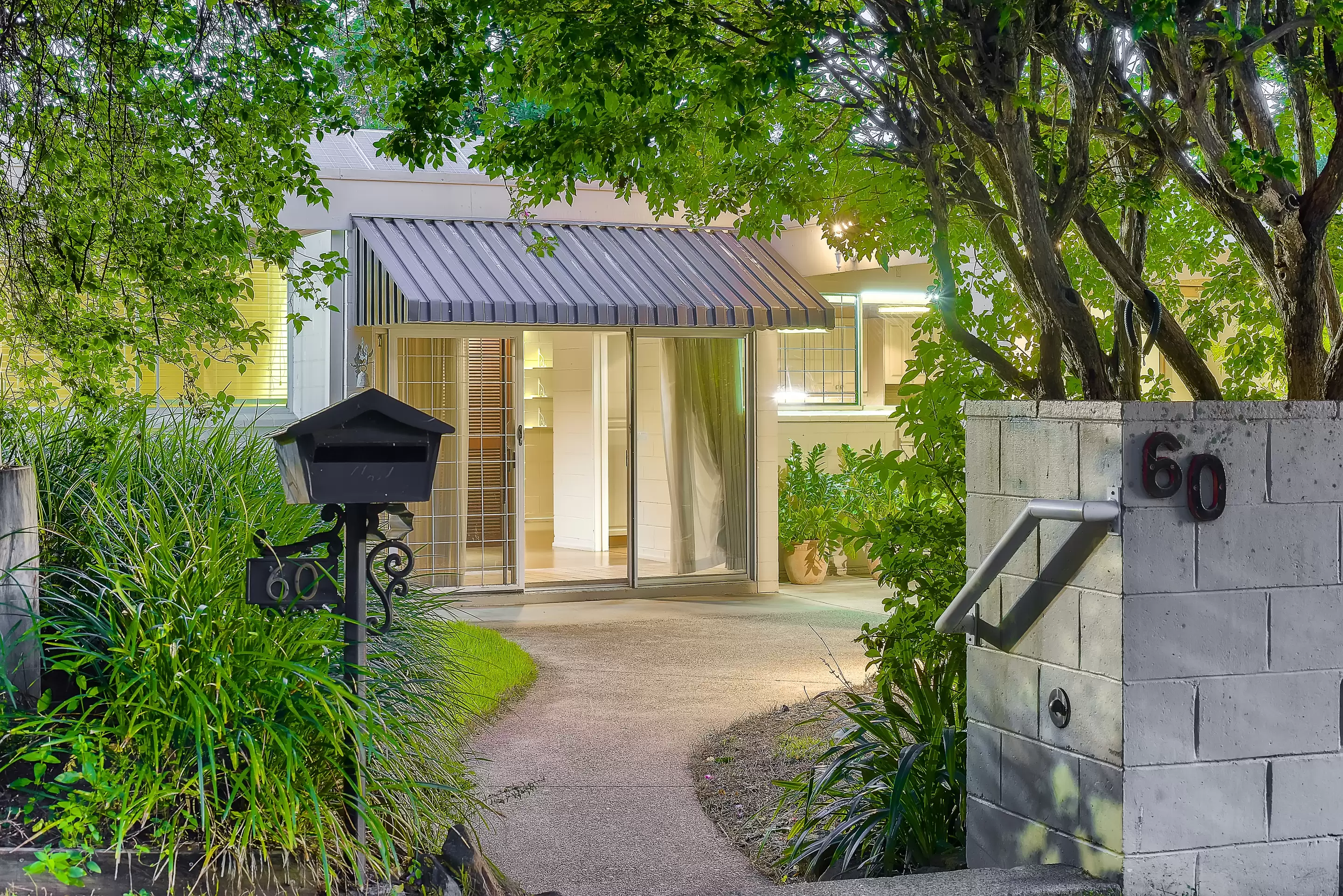 60 Davidson Street, Newmarket Sold by Aurora Property - image 2