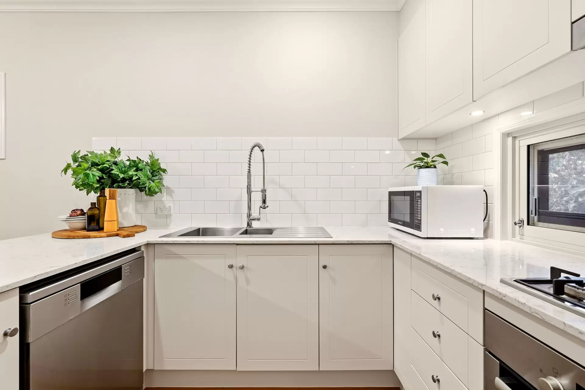 49 Noela Street, Coorparoo For Sale by Aurora Property - image 1