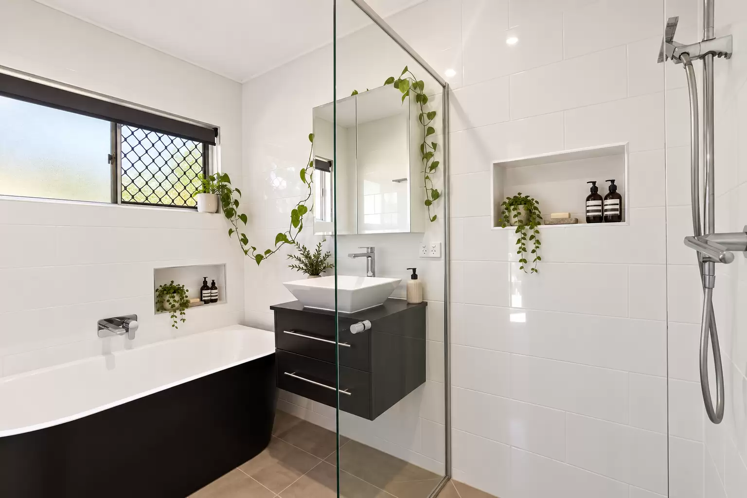 7 Coles Street, Arana Hills For Sale by Aurora Property - image 6