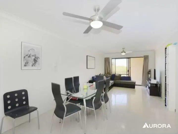 4/43 Rutland Street, Coorparoo Leased by Aurora Property - image 3