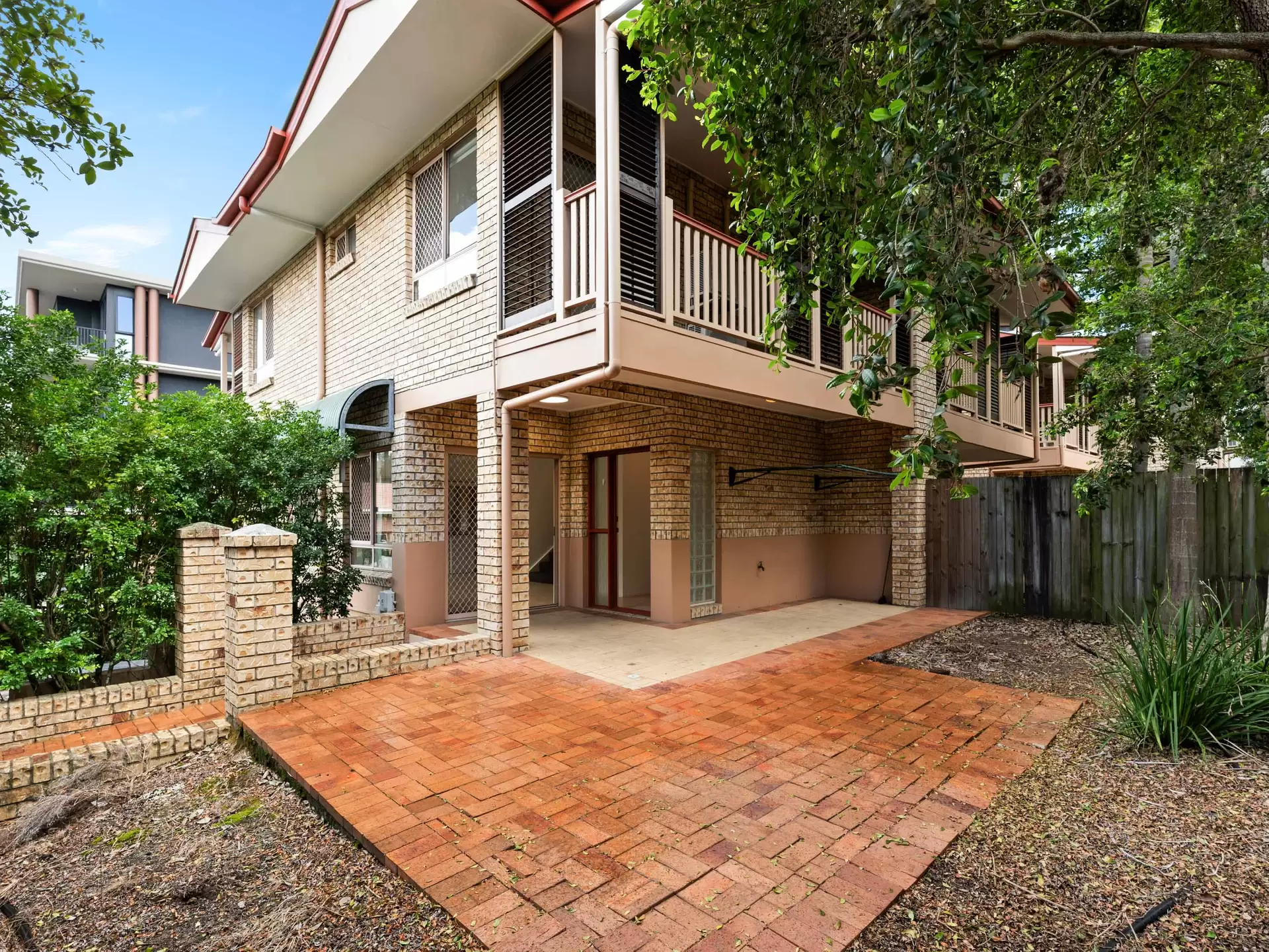6/23 Finney Road, Indooroopilly For Sale by Aurora Property - image 1