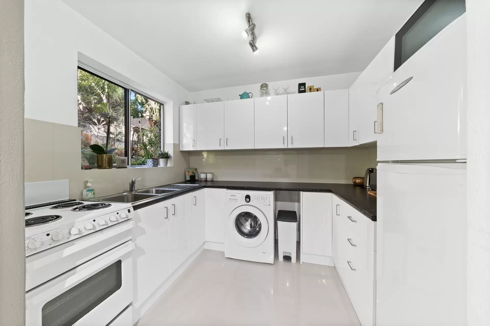3/20 Franklin Street (RENTAL), Kelvin Grove Sold by Aurora Property - image 1