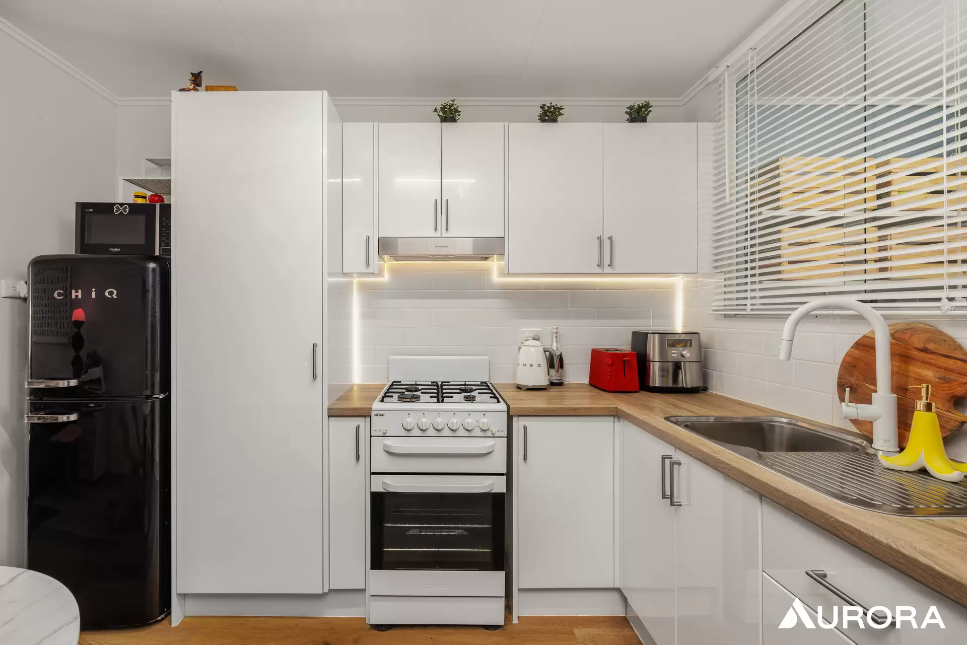 2/57 Westerham Street, Taringa For Sale by Aurora Property - image 1