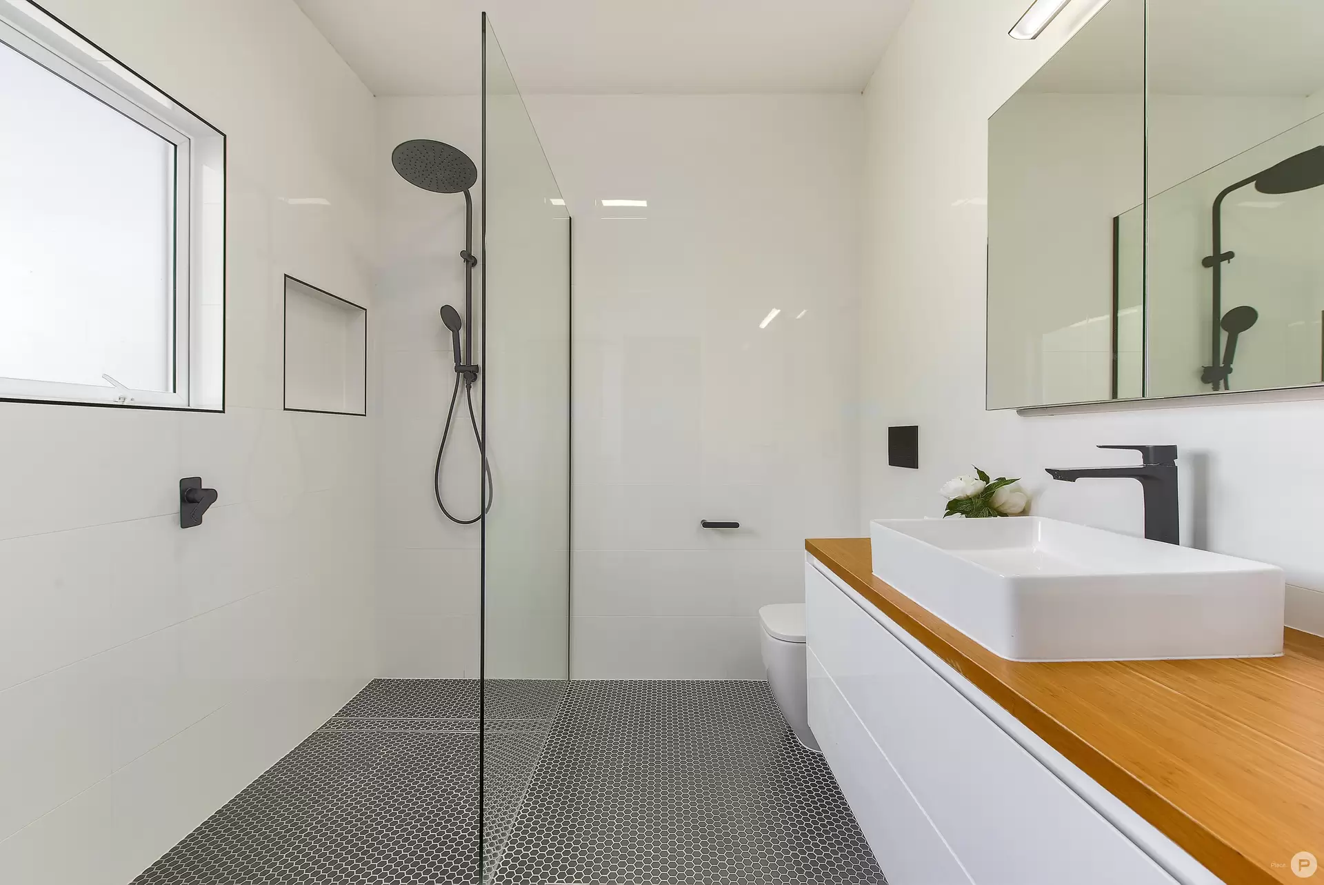 35 Linkwood Drive, Ferny Hills Sold by Aurora Property - image 1