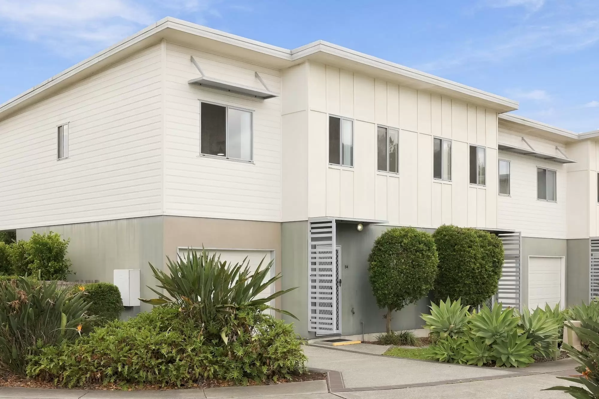 34/1-5 Cascade Drive, Underwood For Sale by Aurora Property - image 2