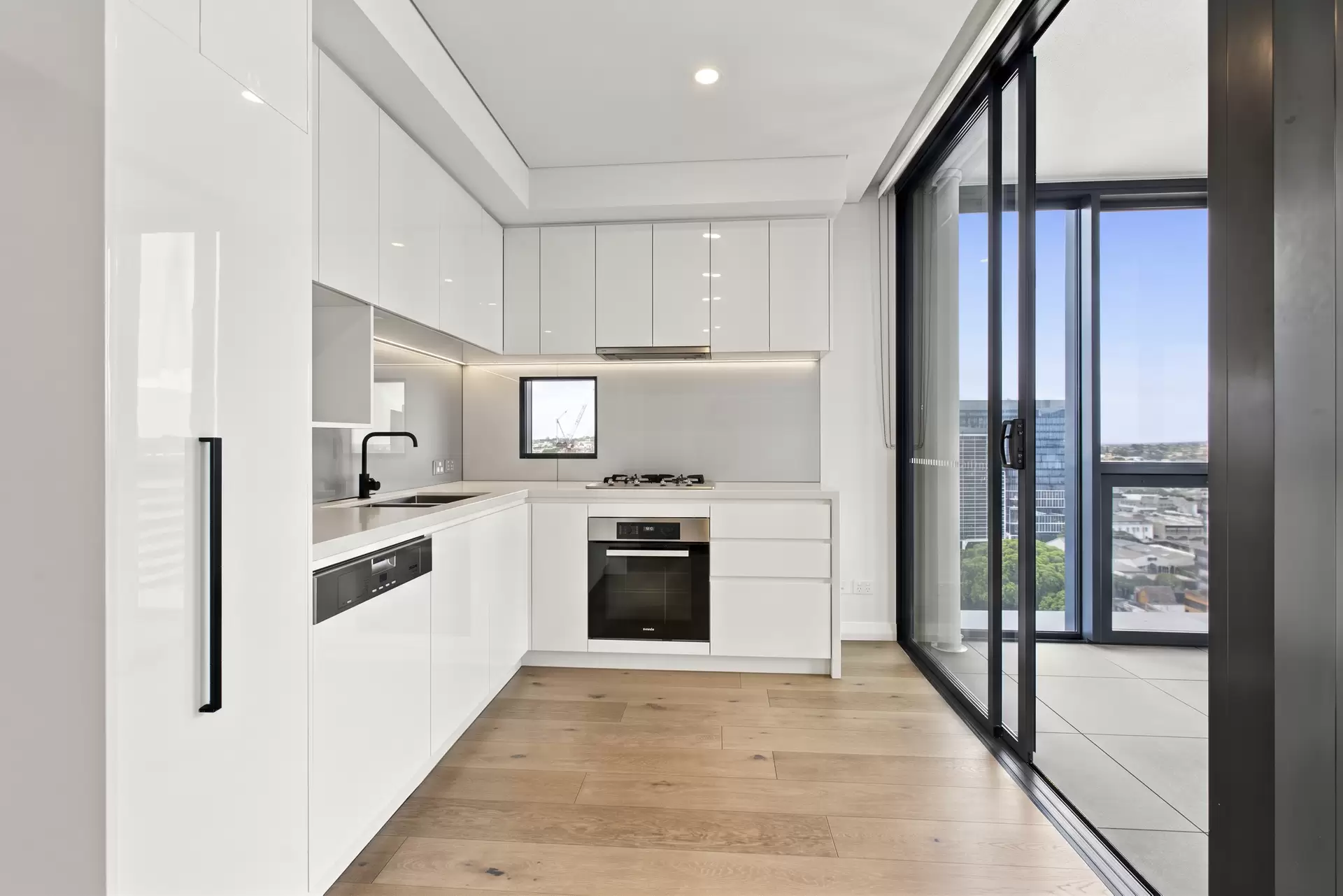 1813/275 Wickham Street, Fortitude Valley For Lease by Aurora Property - image 1