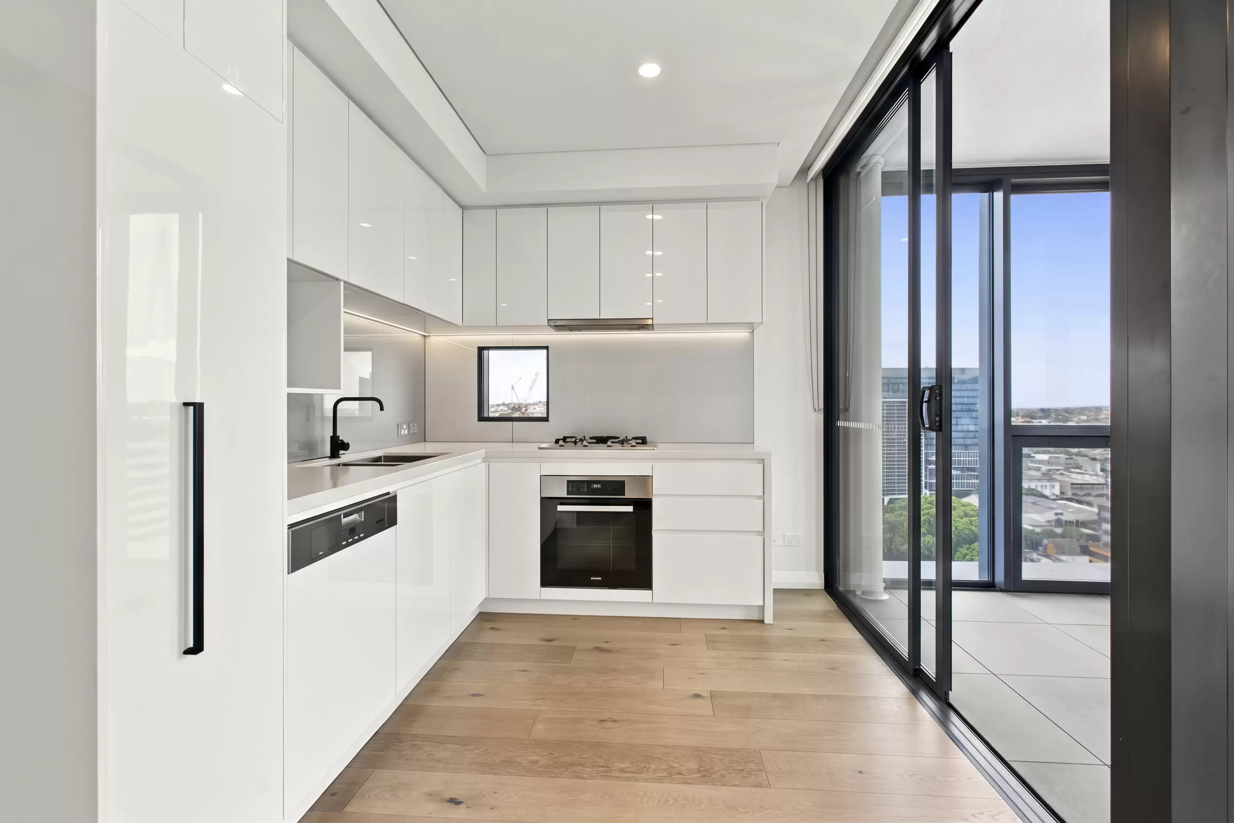 1813/275 Wickham Street, Fortitude Valley For Lease by Aurora Property - image 3