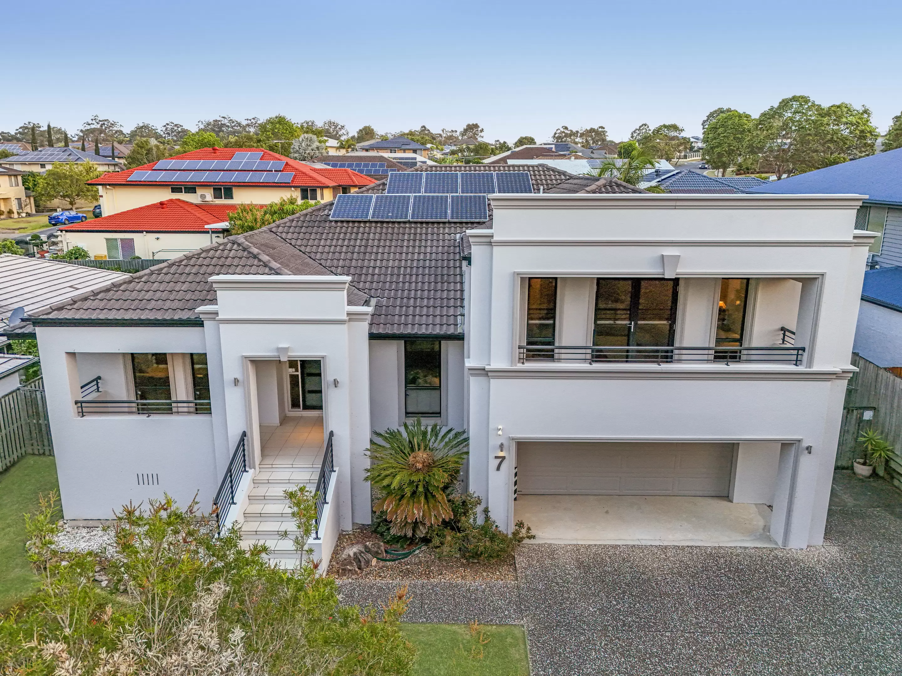 7 Laurel Street, Heathwood Auction by Aurora Property - image 2