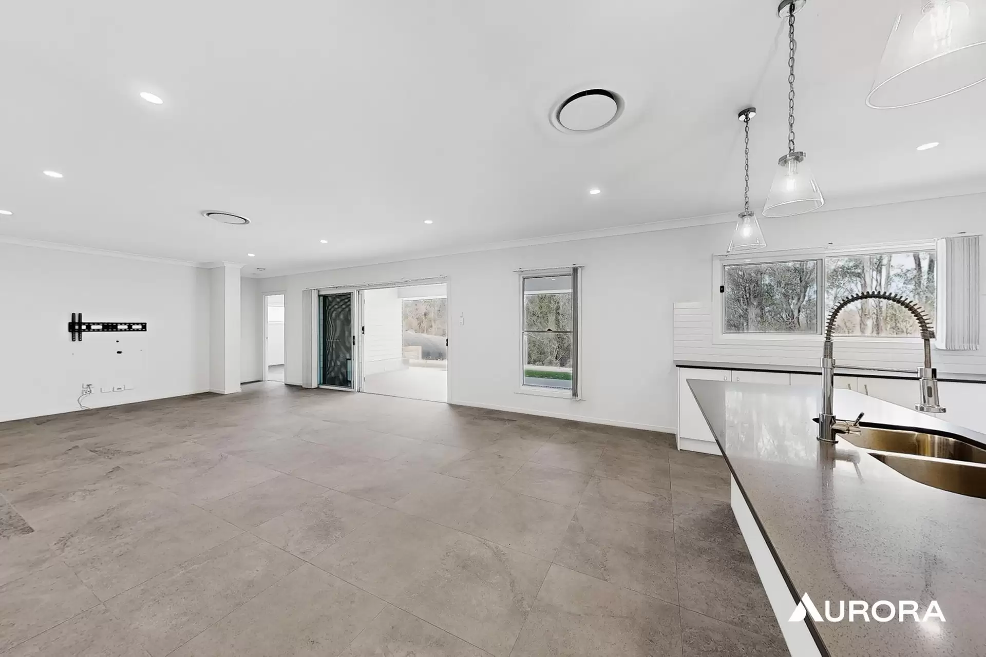 562A German Church Road, Redland Bay For Lease by Aurora Property - image 1