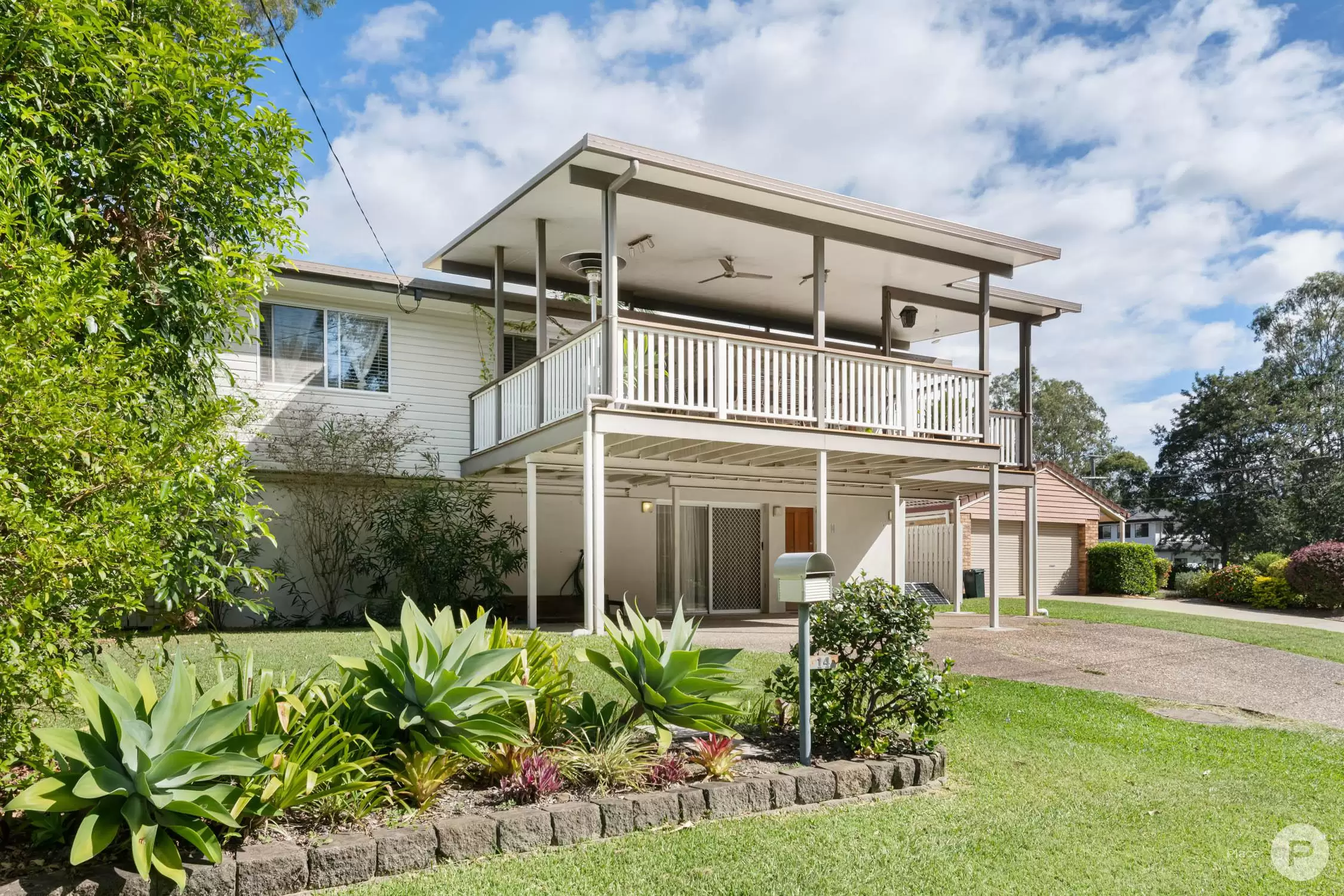 14 Nyora Street, Everton Hills Sold by Aurora Property - image 2