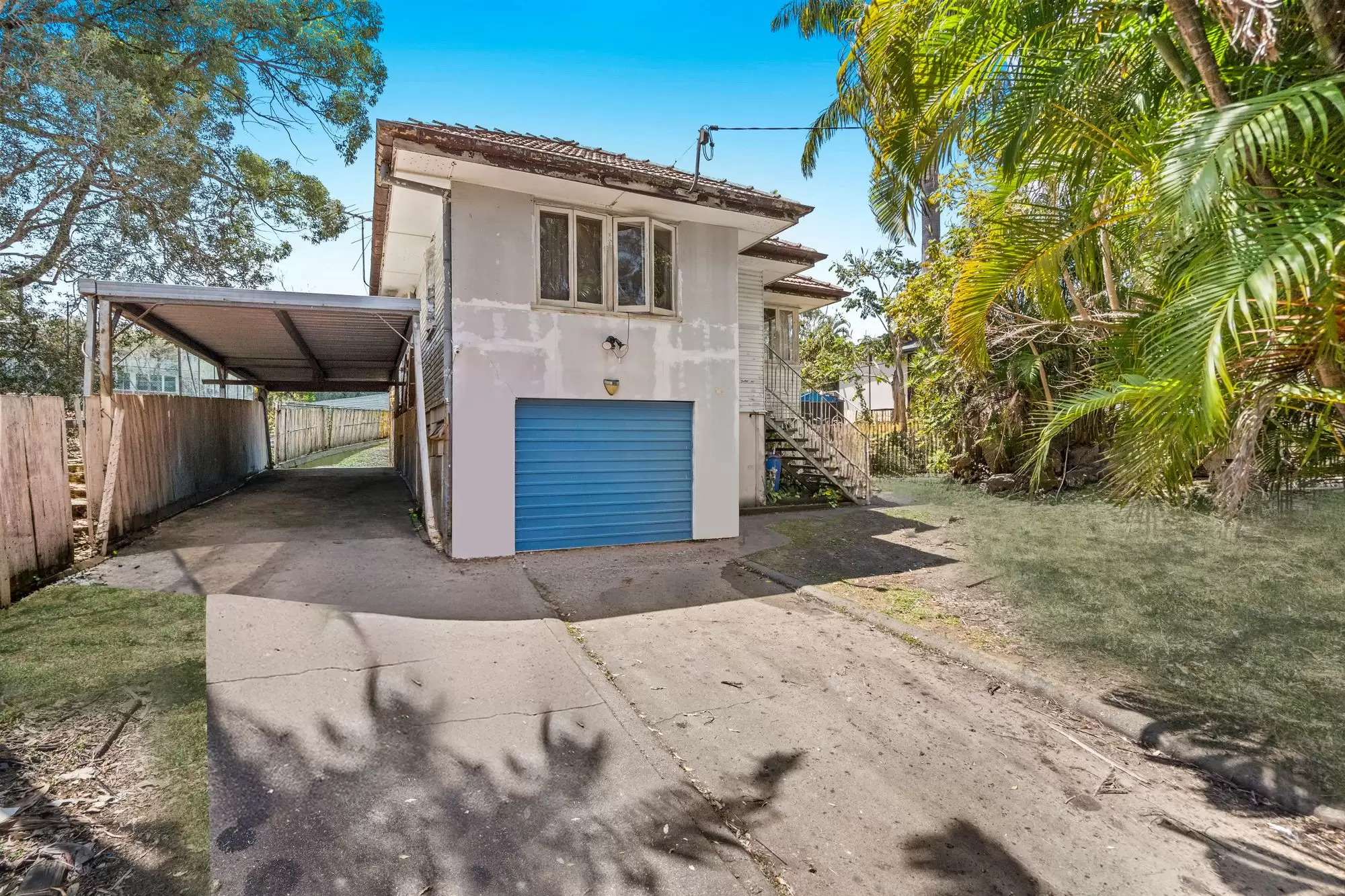 19 Monaco Street, Holland Park West Auction by Aurora Property - image 2