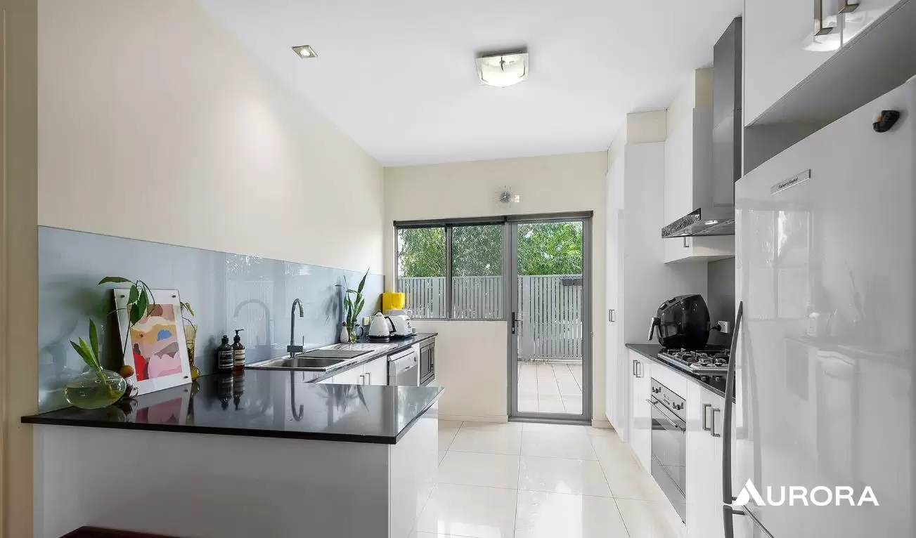 1/215 Wellington Road, Kangaroo Point For Lease by Aurora Property - image 1