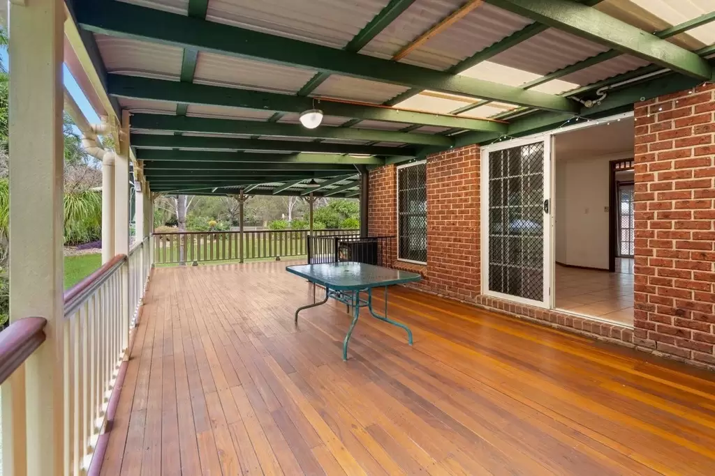 162A Birdwood Rd, Holland Park West For Lease by Aurora Property - image 5