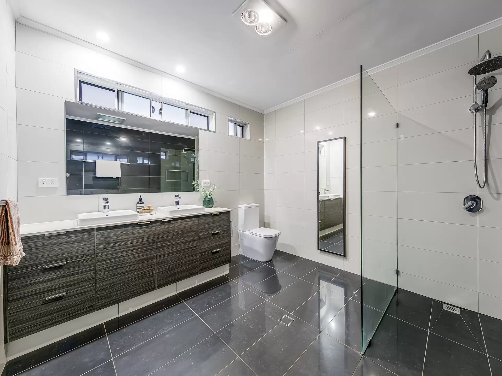 1 Newbery Street, Newmarket For Lease by Aurora Property - image 1