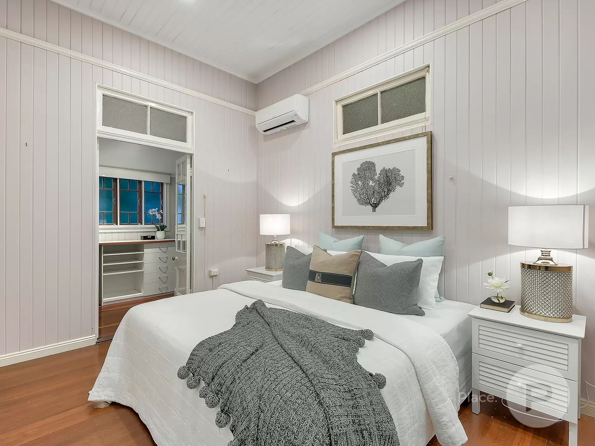 11a Latrobe Street, East Brisbane Sold by Aurora Property - image 1