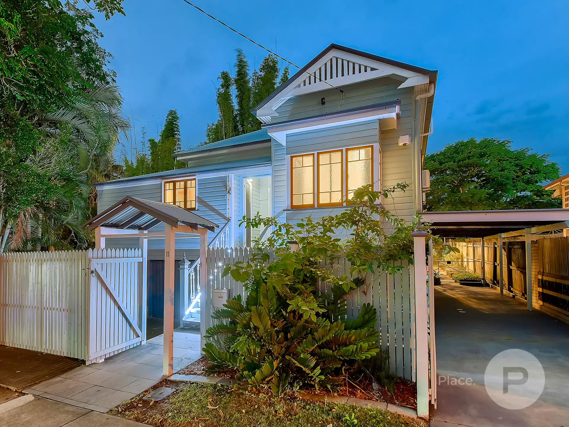 11a Latrobe Street, East Brisbane Sold by Aurora Property - image 1