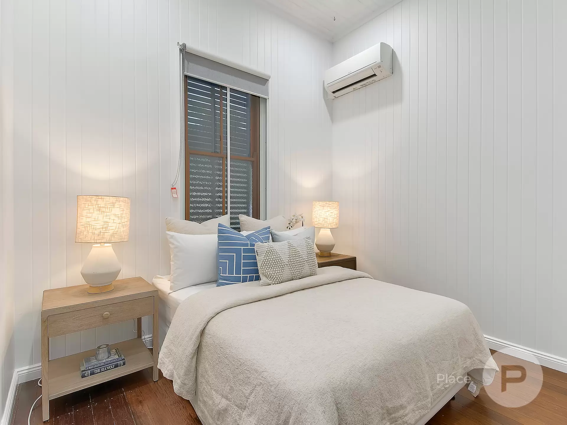 11a Latrobe Street, East Brisbane Sold by Aurora Property - image 1