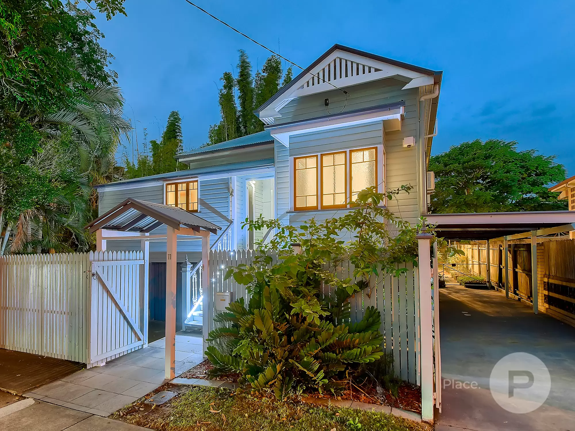 11a Latrobe Street, East Brisbane Sold by Aurora Property - image 1