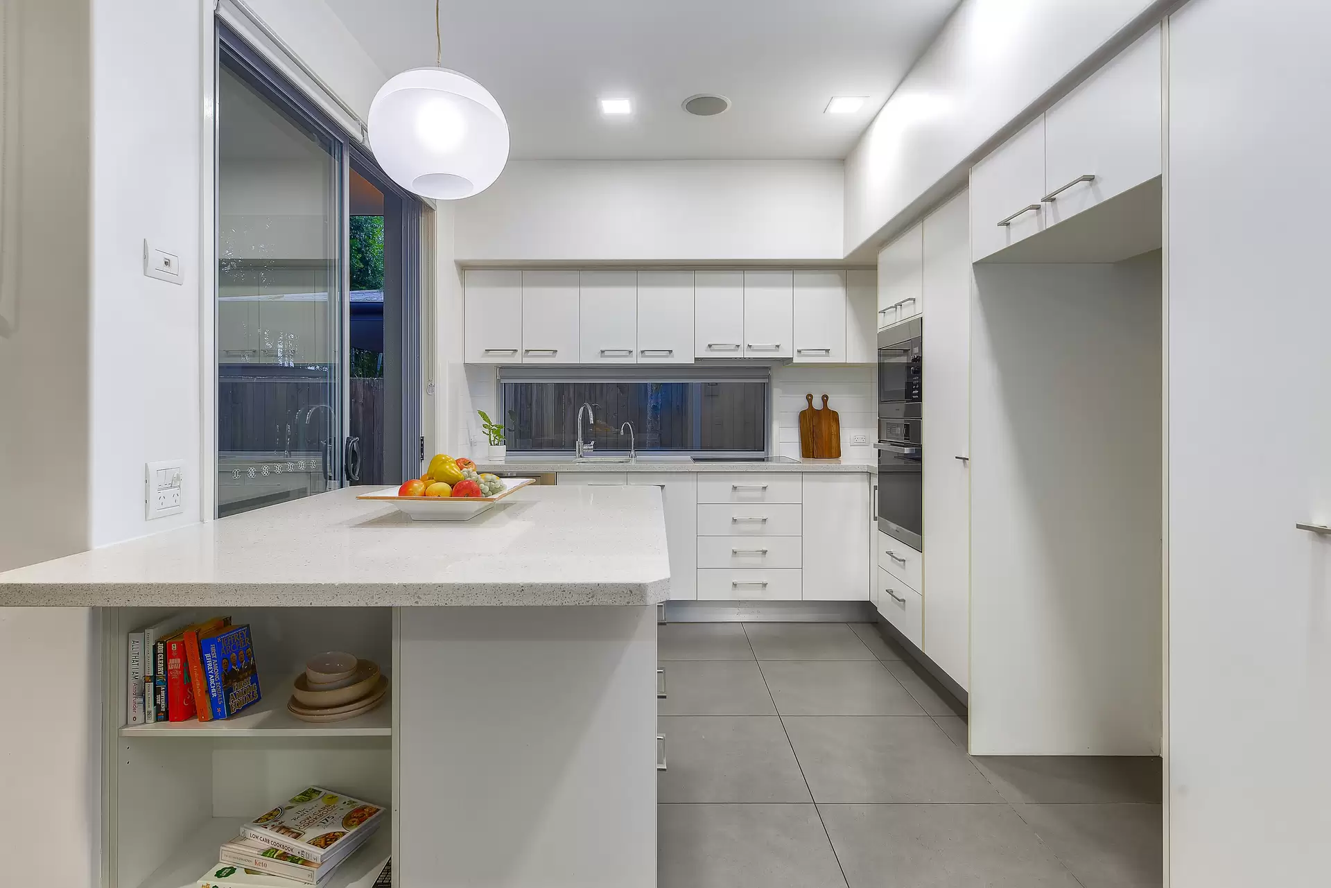 38 Wight Street, Milton Sold by Aurora Property - image 1