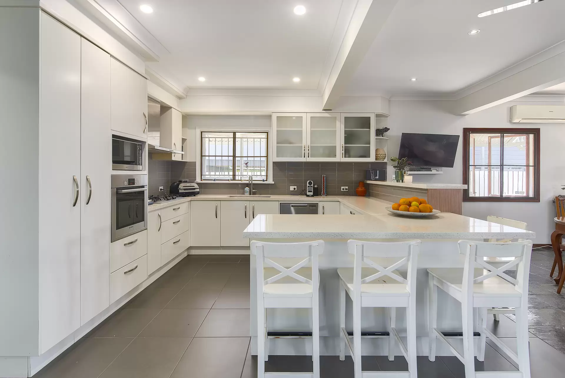 26 Jeffery Street, Wilston Sold by Aurora Property - image 1