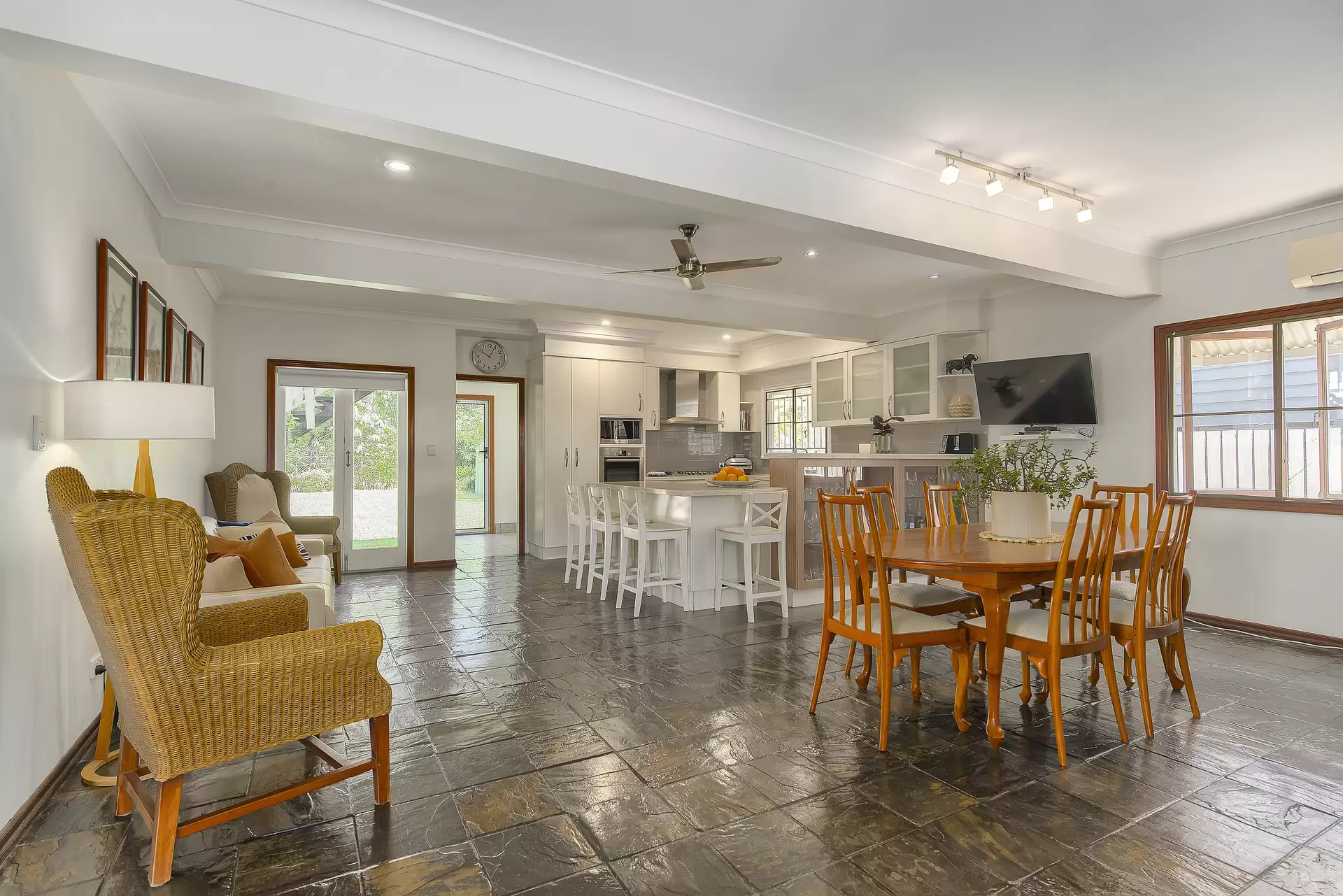 26 Jeffery Street, Wilston Sold by Aurora Property - image 1