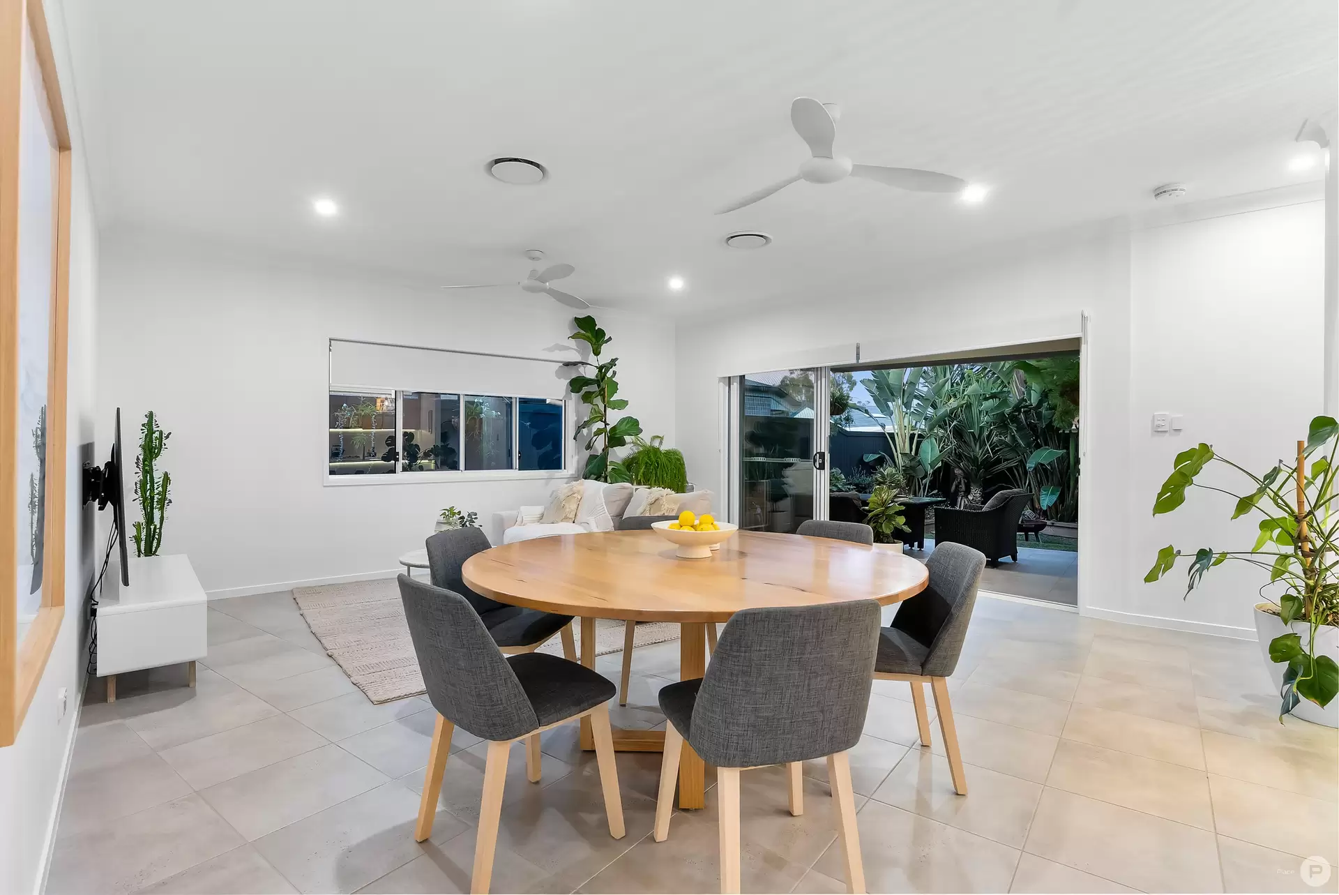 19 Bigi Street, Chermside West Sold by Aurora Property - image 1