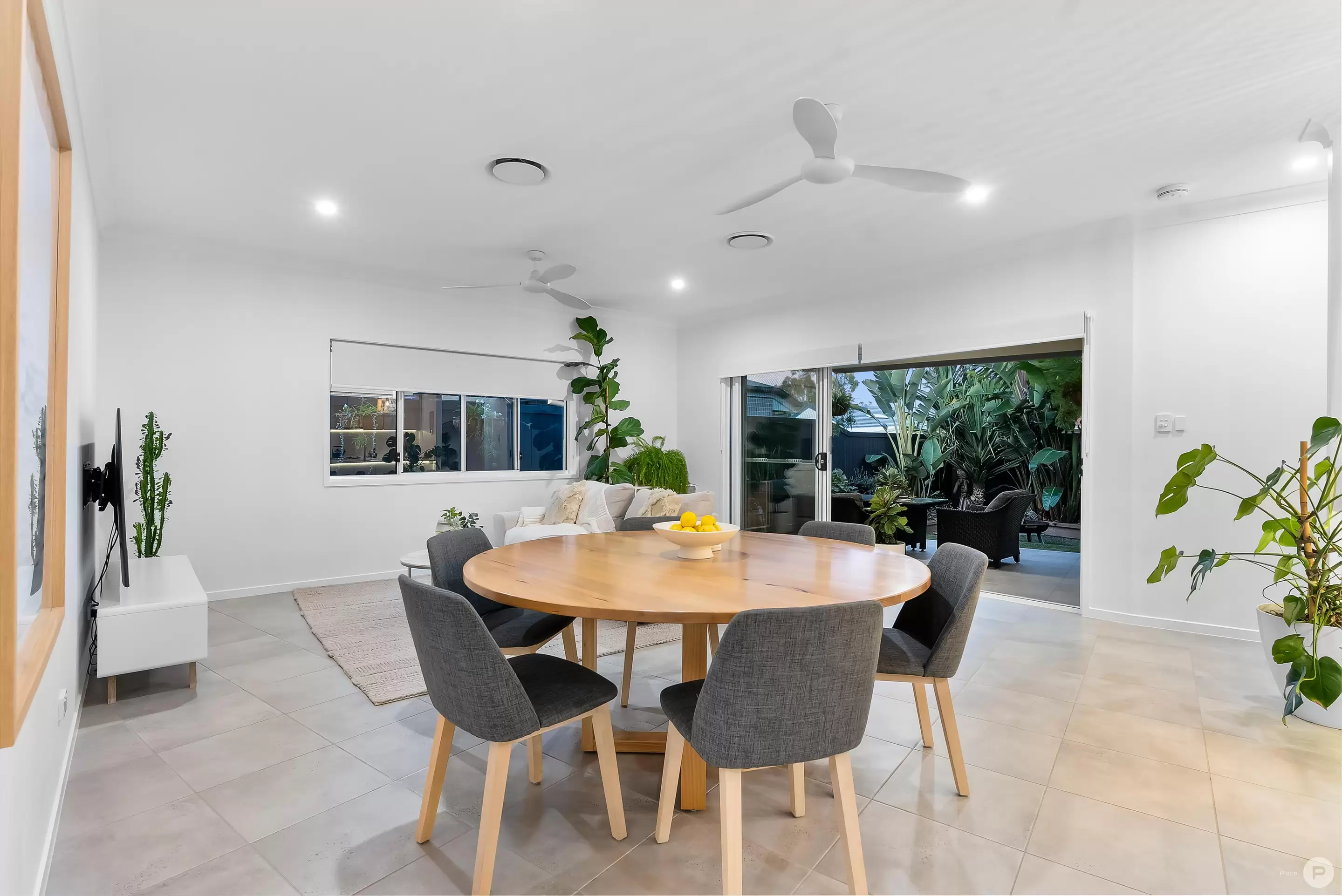19 Bigi Street, Chermside West Sold by Aurora Property - image 8