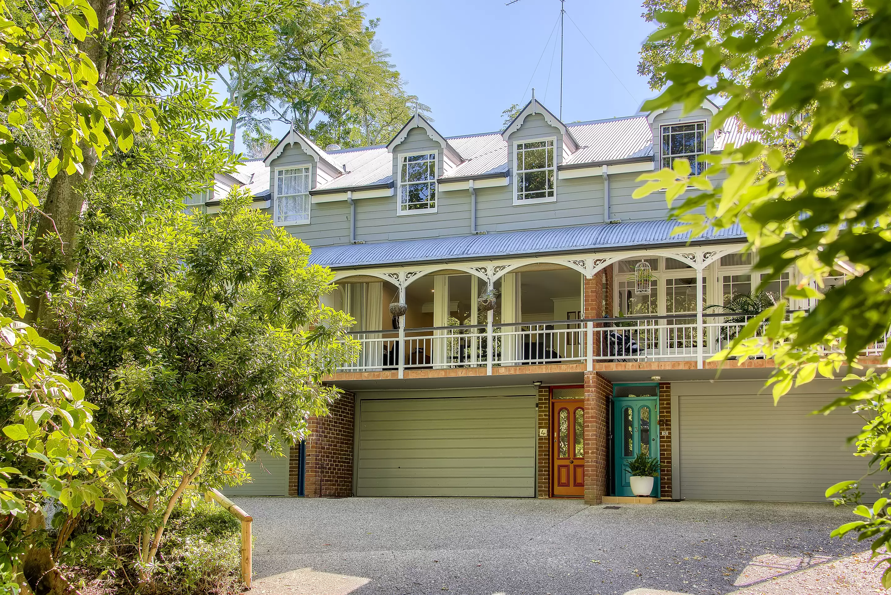 4/35 Ozanne Street, Paddington Sold by Aurora Property - image 1