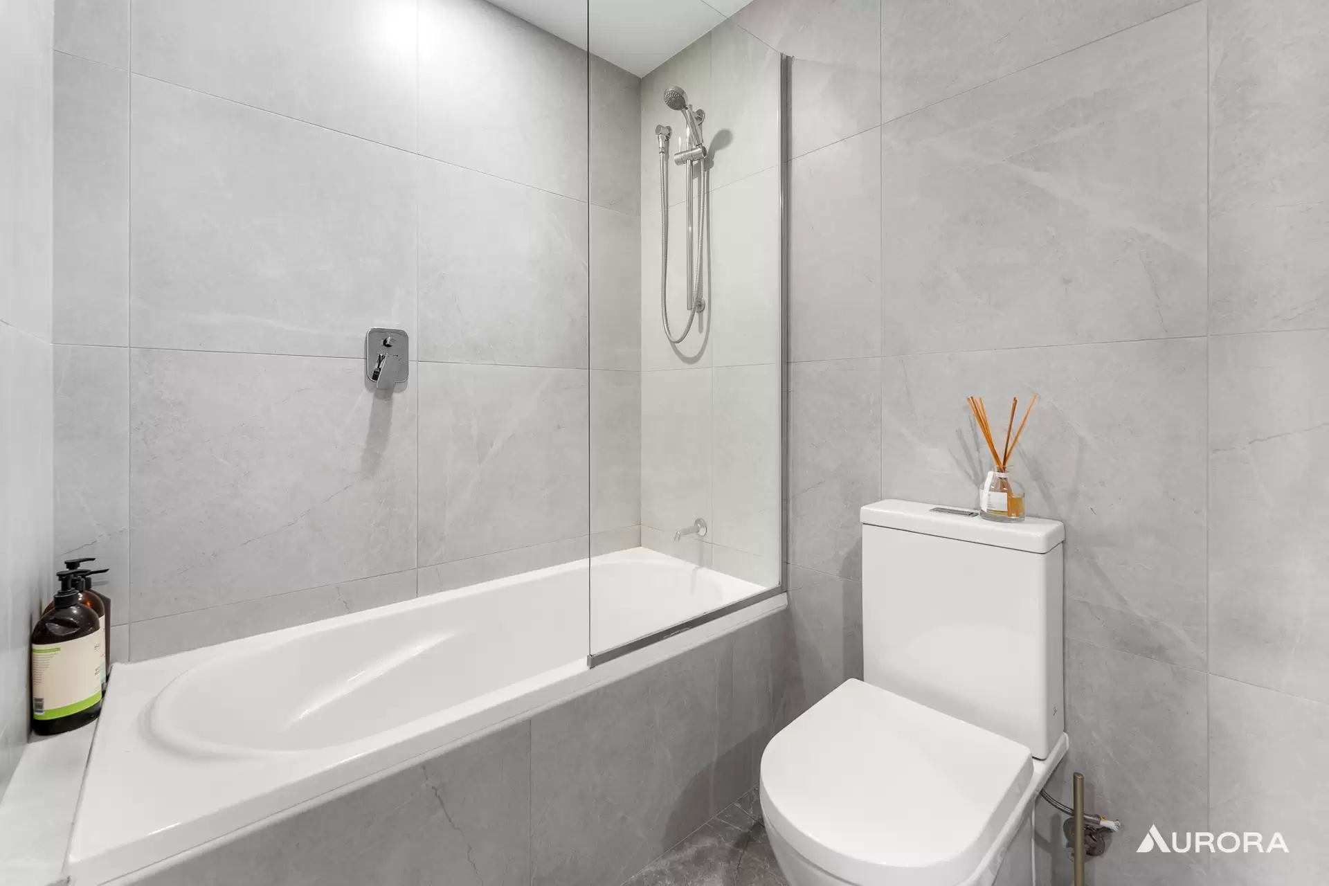101/35-37 Lindwall Street, Upper Mount Gravatt Sold by Aurora Property - image 1
