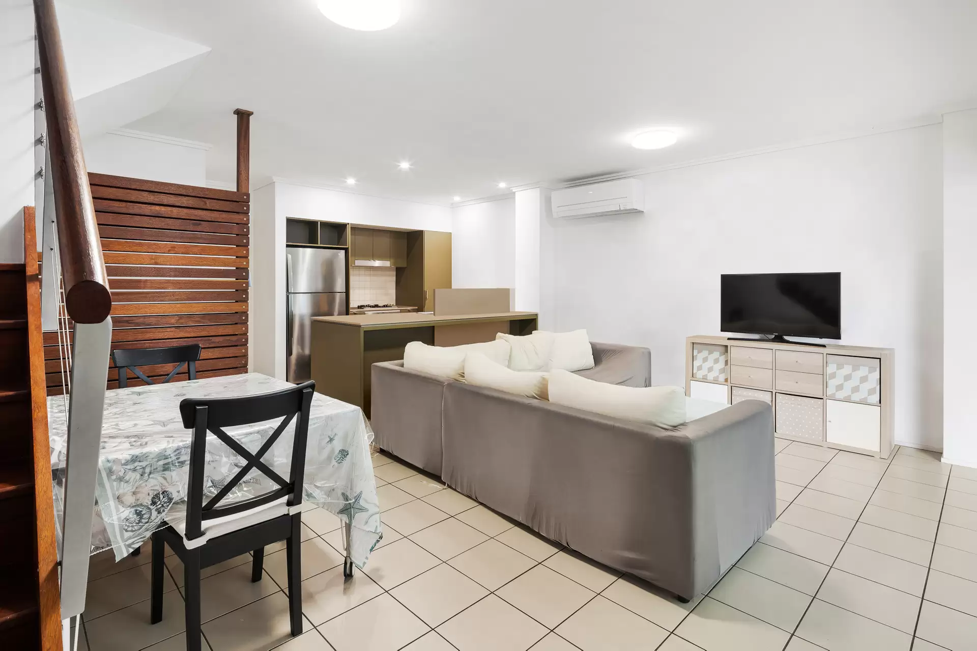 20b/18 Manning Street, Milton Sold by Aurora Property - image 1