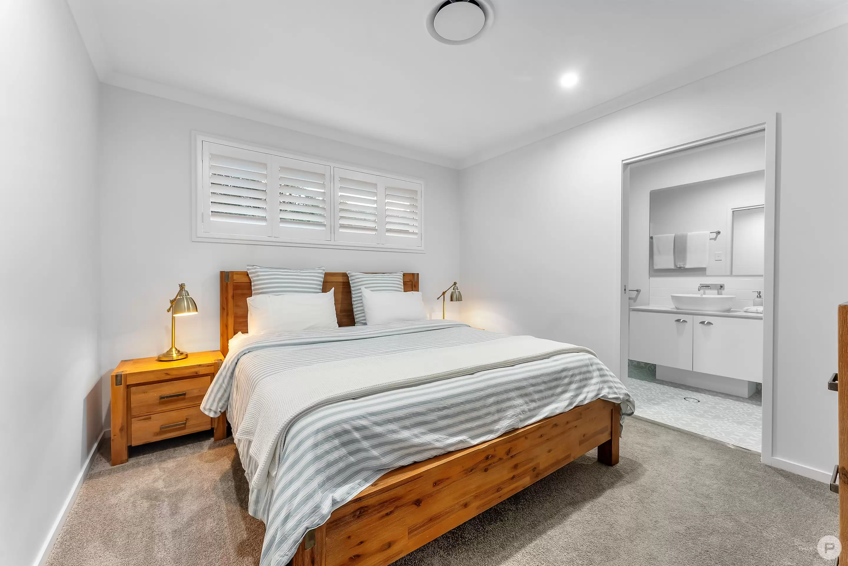 2 Glenore Street, Mitchelton Sold by Aurora Property - image 14