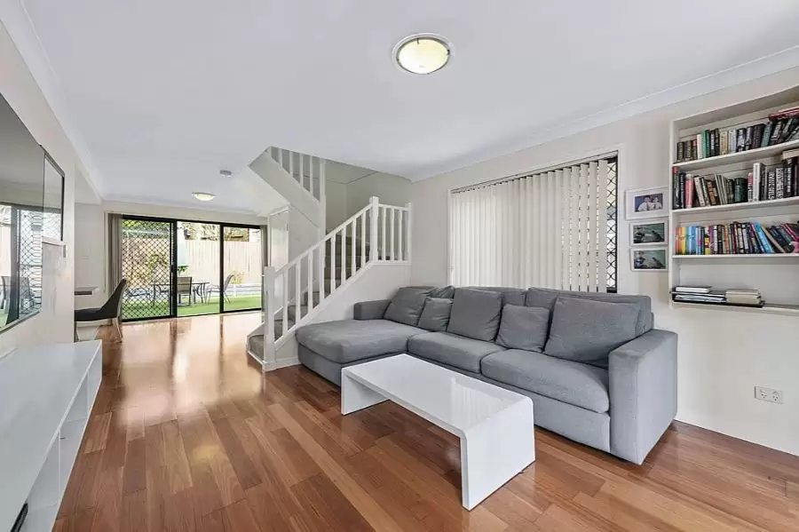 4/19 Bermingham Street, Alderley Sold by Aurora Property - image 3