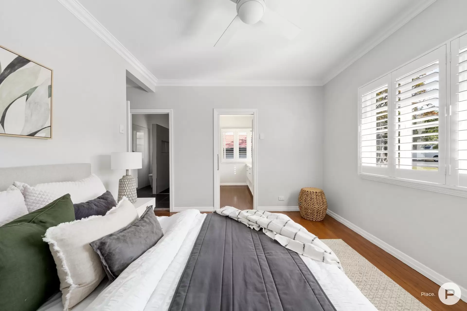 15 Bayview Street, Stafford Heights Sold by Aurora Property - image 1
