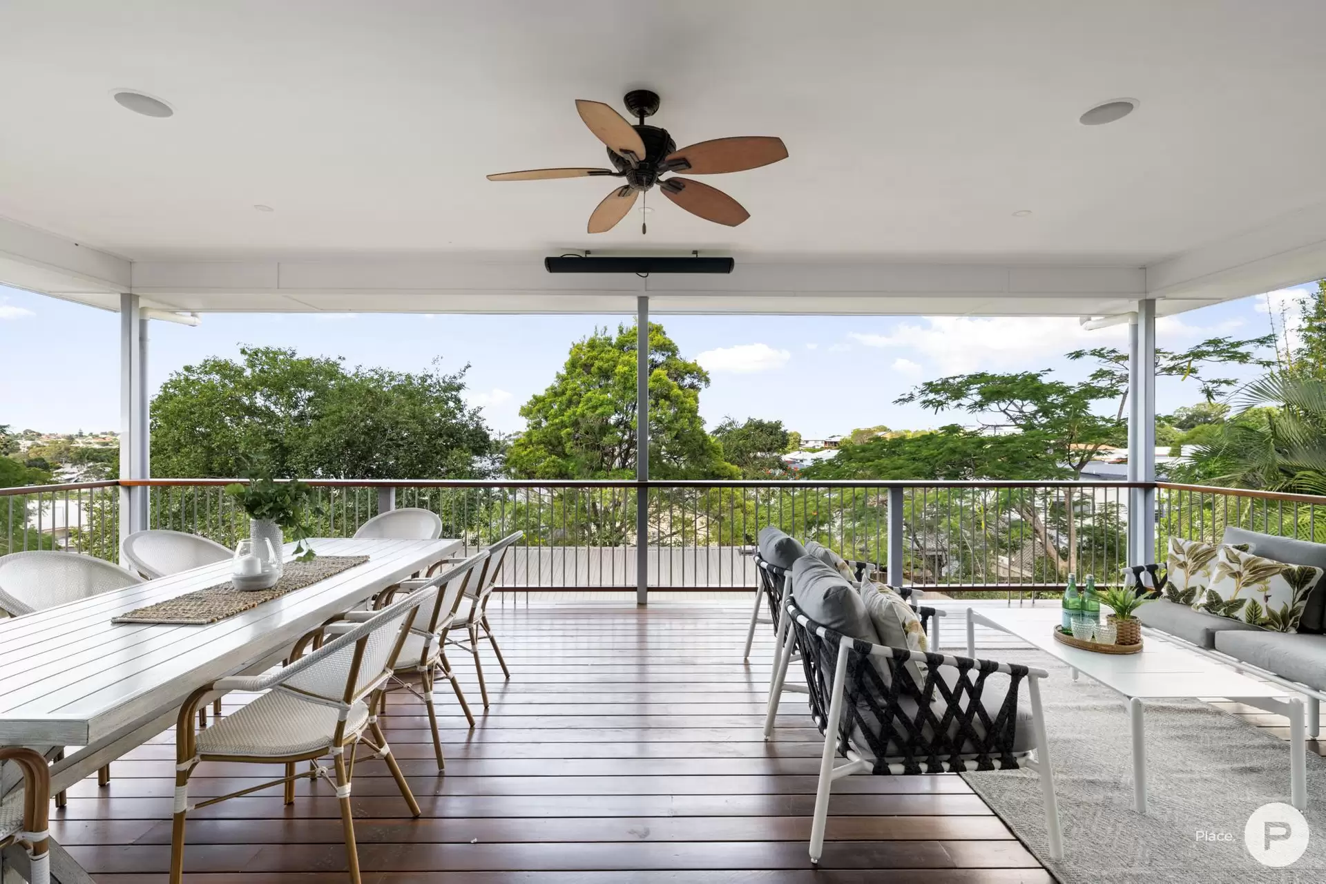 15 Bayview Street, Stafford Heights Sold by Aurora Property - image 1