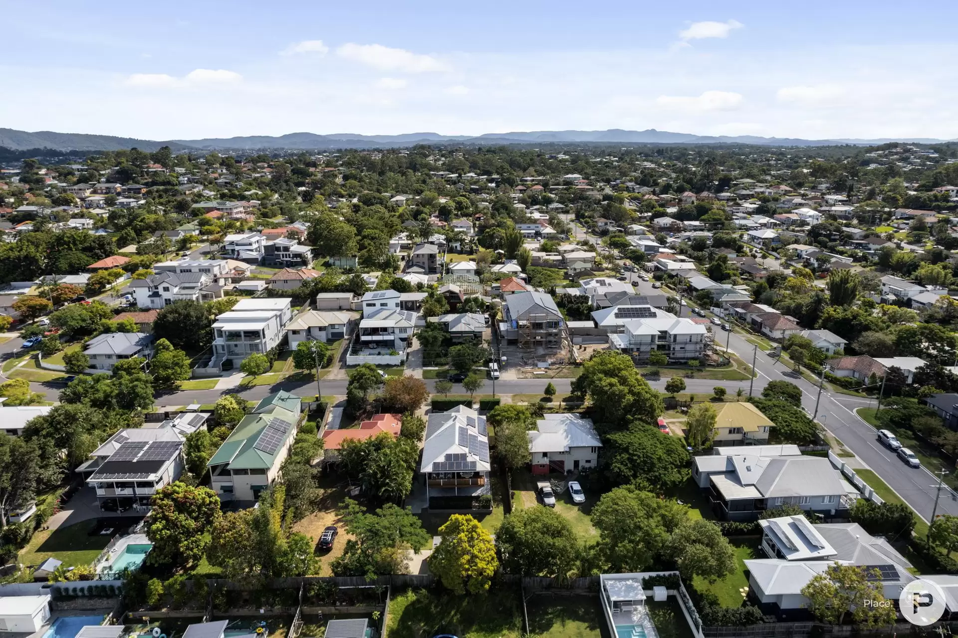 15 Bayview Street, Stafford Heights Sold by Aurora Property - image 1