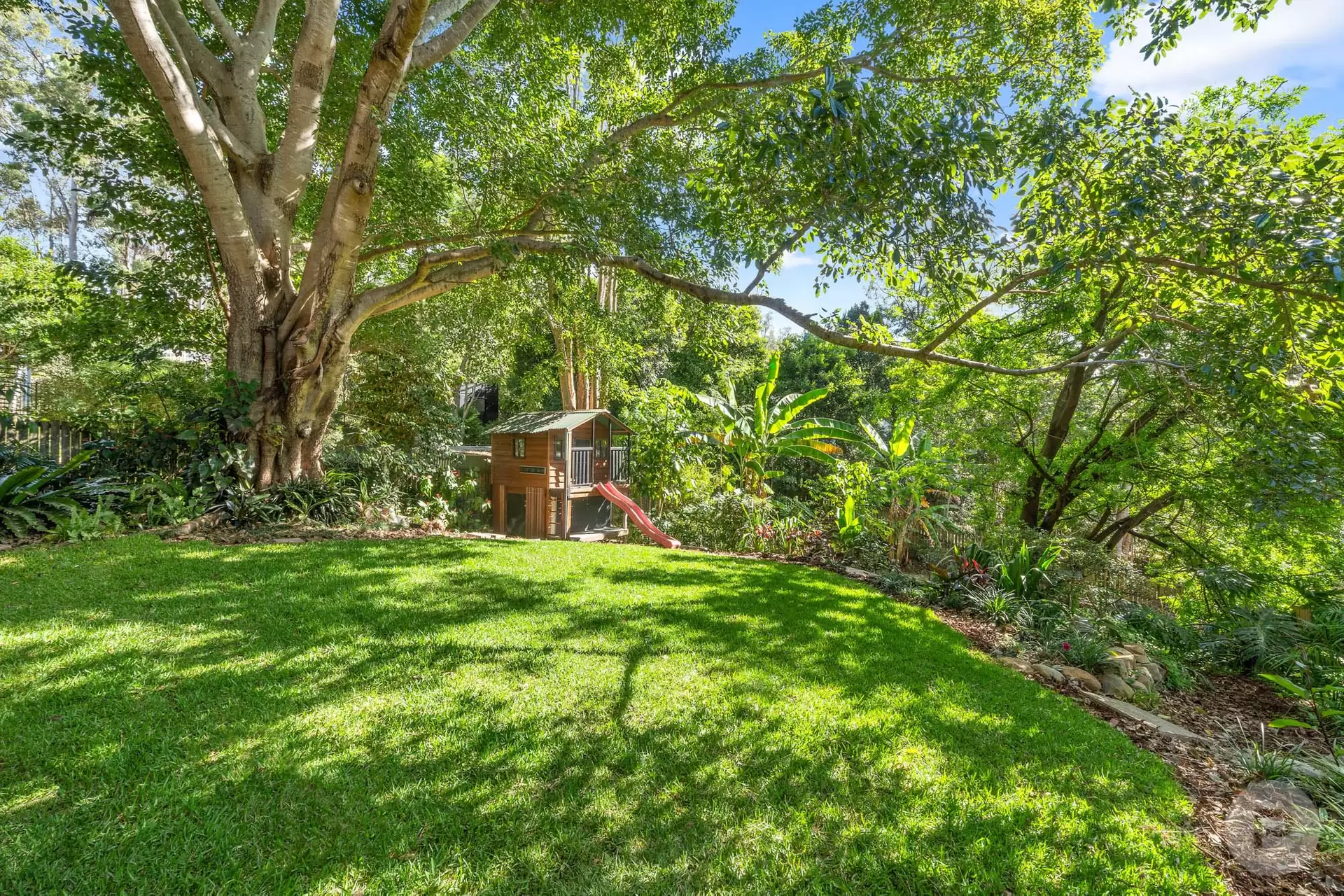 349 Simpsons Road, Bardon Sold by Aurora Property - image 1