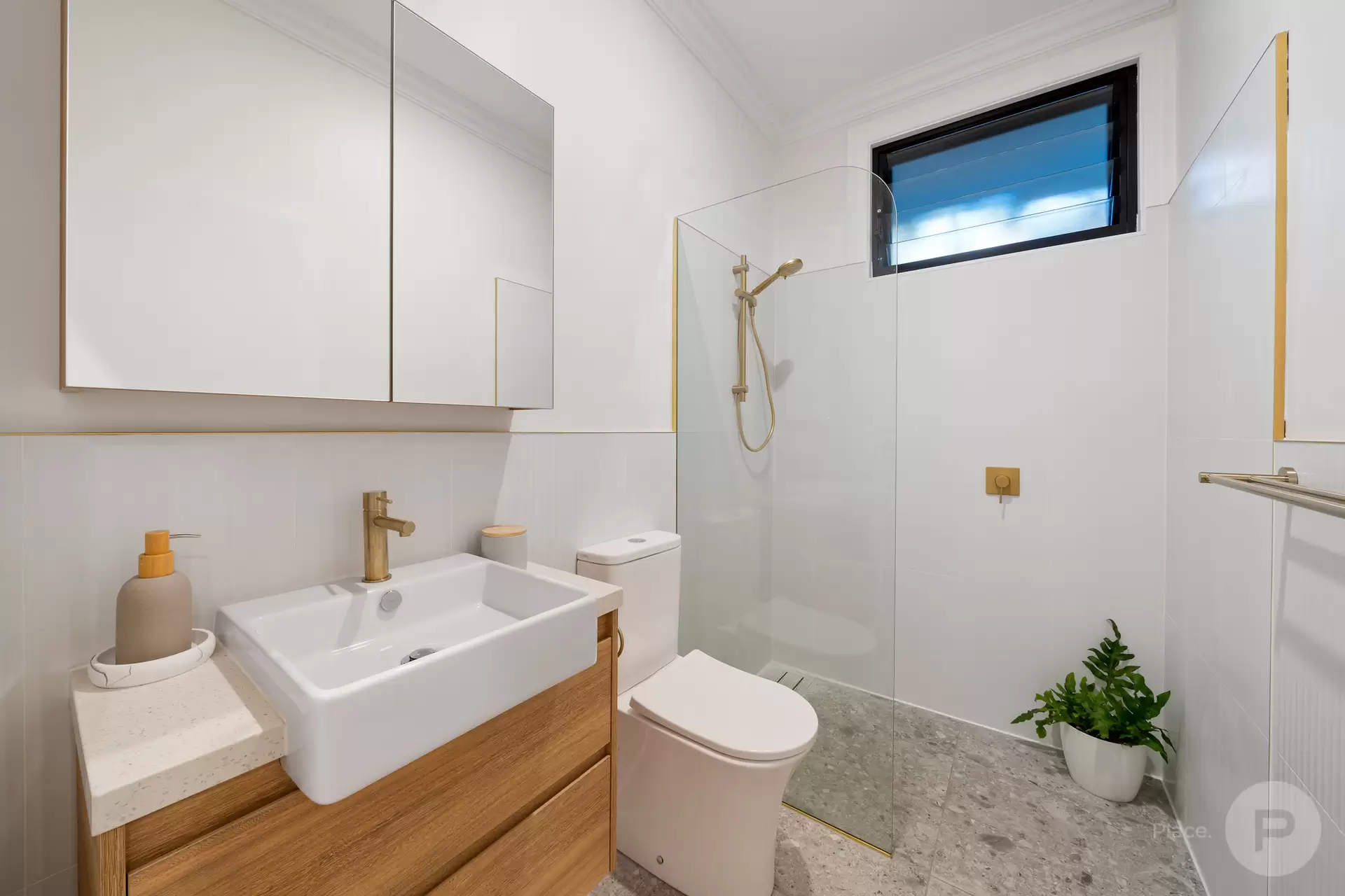 349 Simpsons Road, Bardon Sold by Aurora Property - image 1