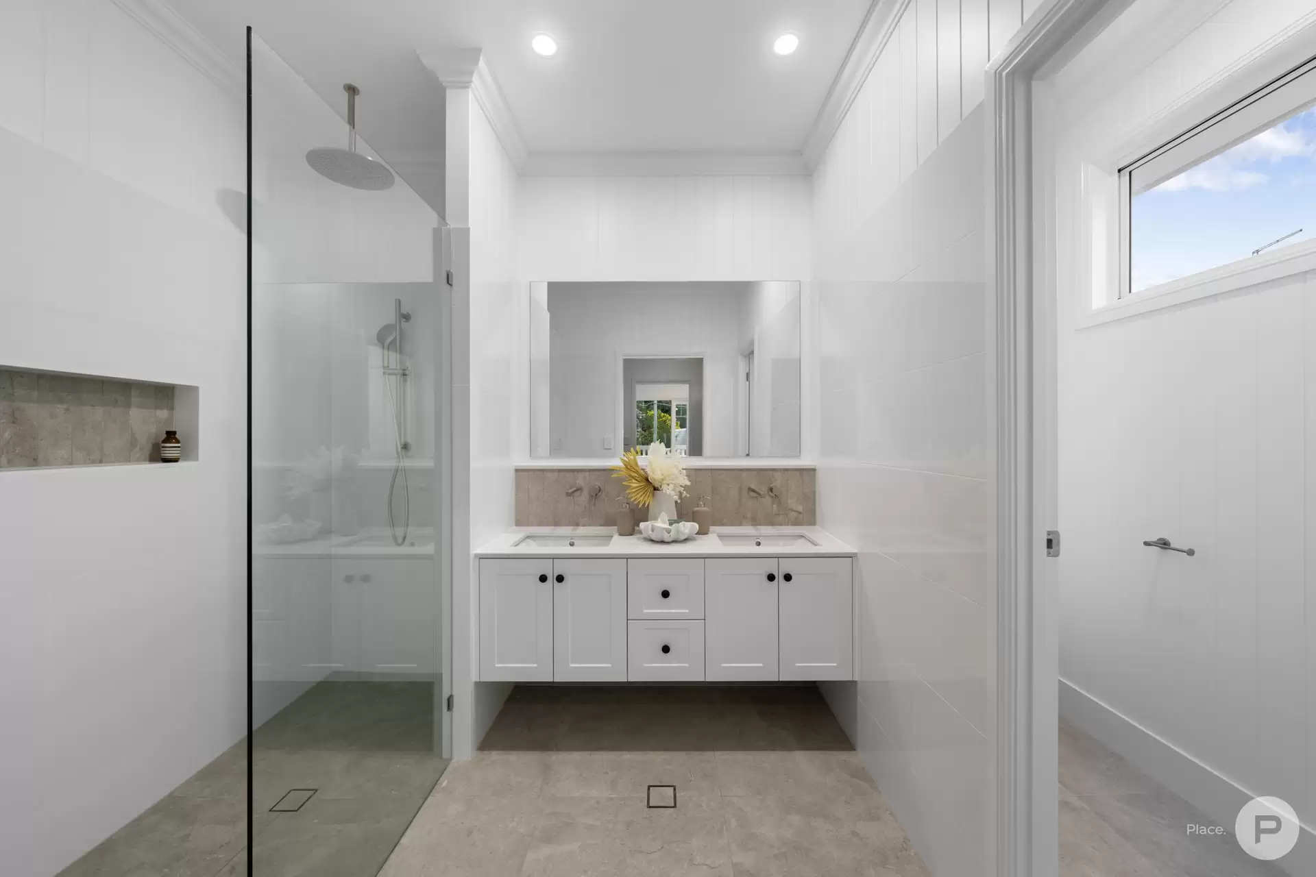 20 Wirega Street, Wavell Heights Sold by Aurora Property - image 1