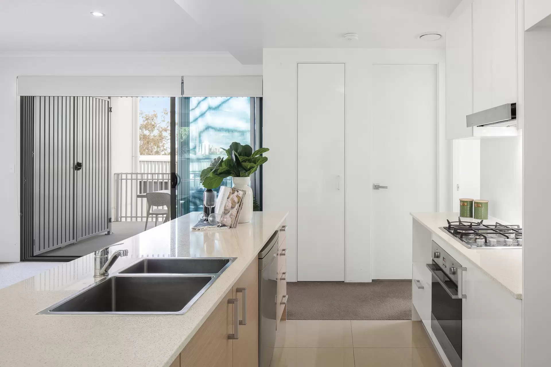 308/158 Victoria Park Road, Kelvin Grove Sold by Aurora Property - image 1