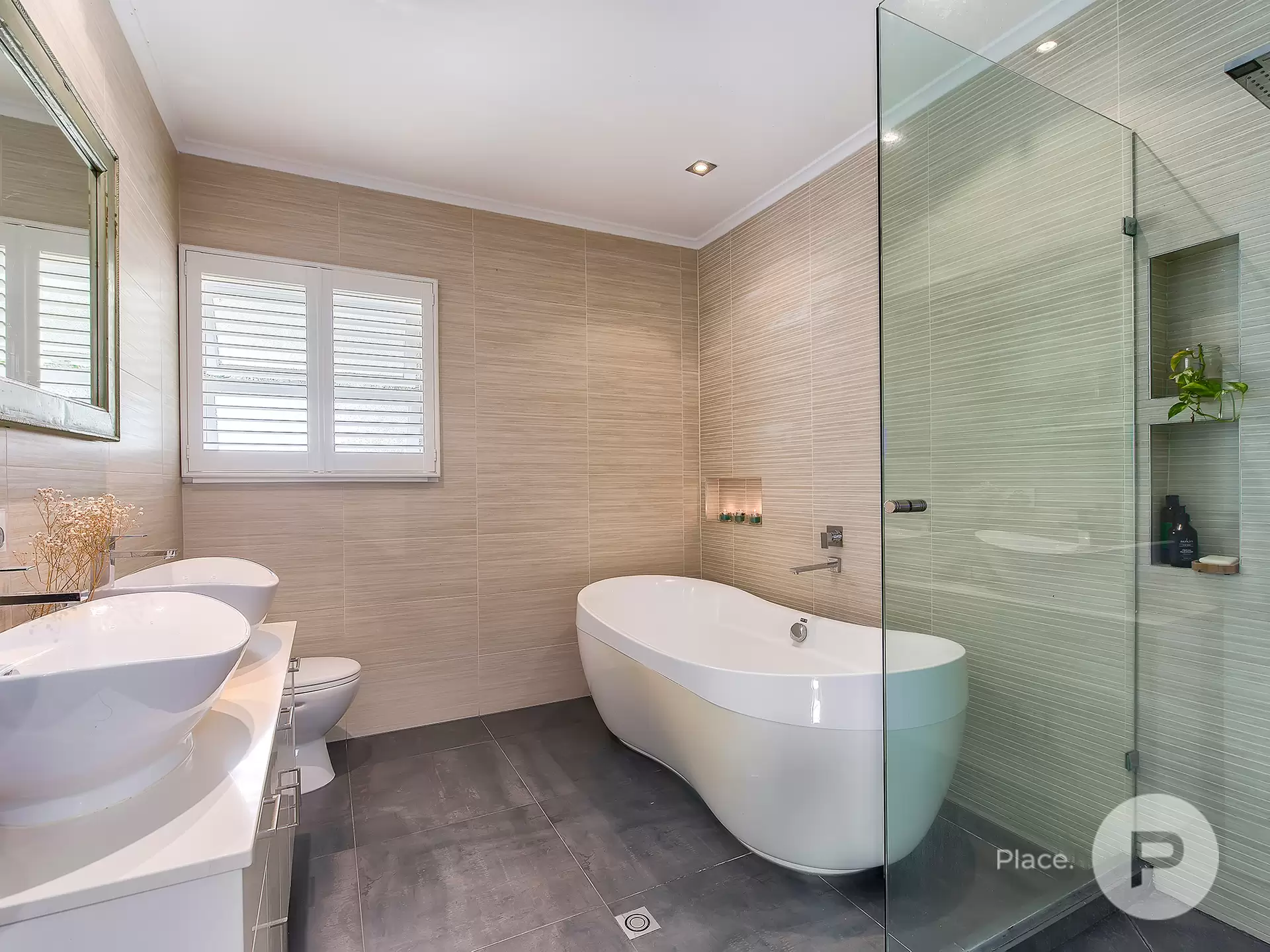 104 Glen Retreat Road, Mitchelton Sold by Aurora Property - image 1