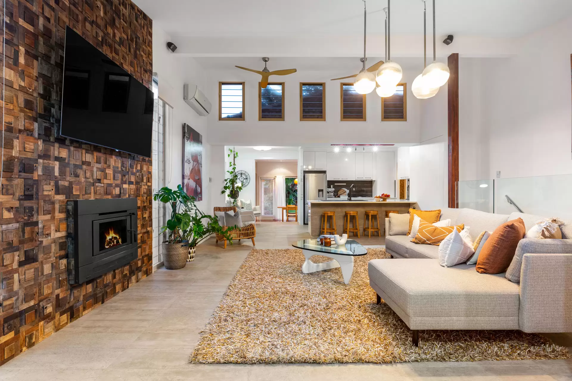 104 Glen Retreat Road, Mitchelton Sold by Aurora Property - image 1