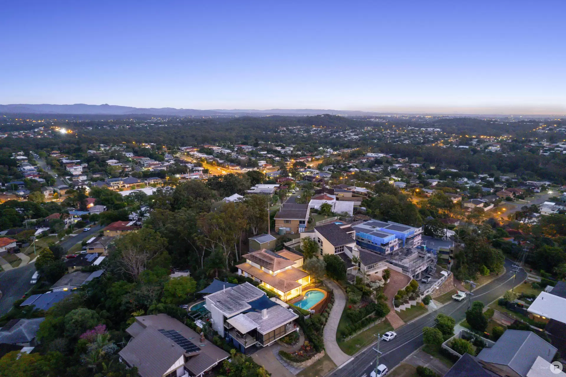 18 Belfort Street, Stafford Heights Sold by Aurora Property - image 1