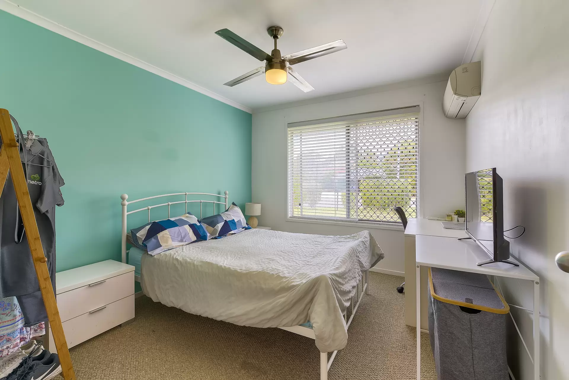 11 Bachmann Street, Chermside West Sold by Aurora Property - image 1
