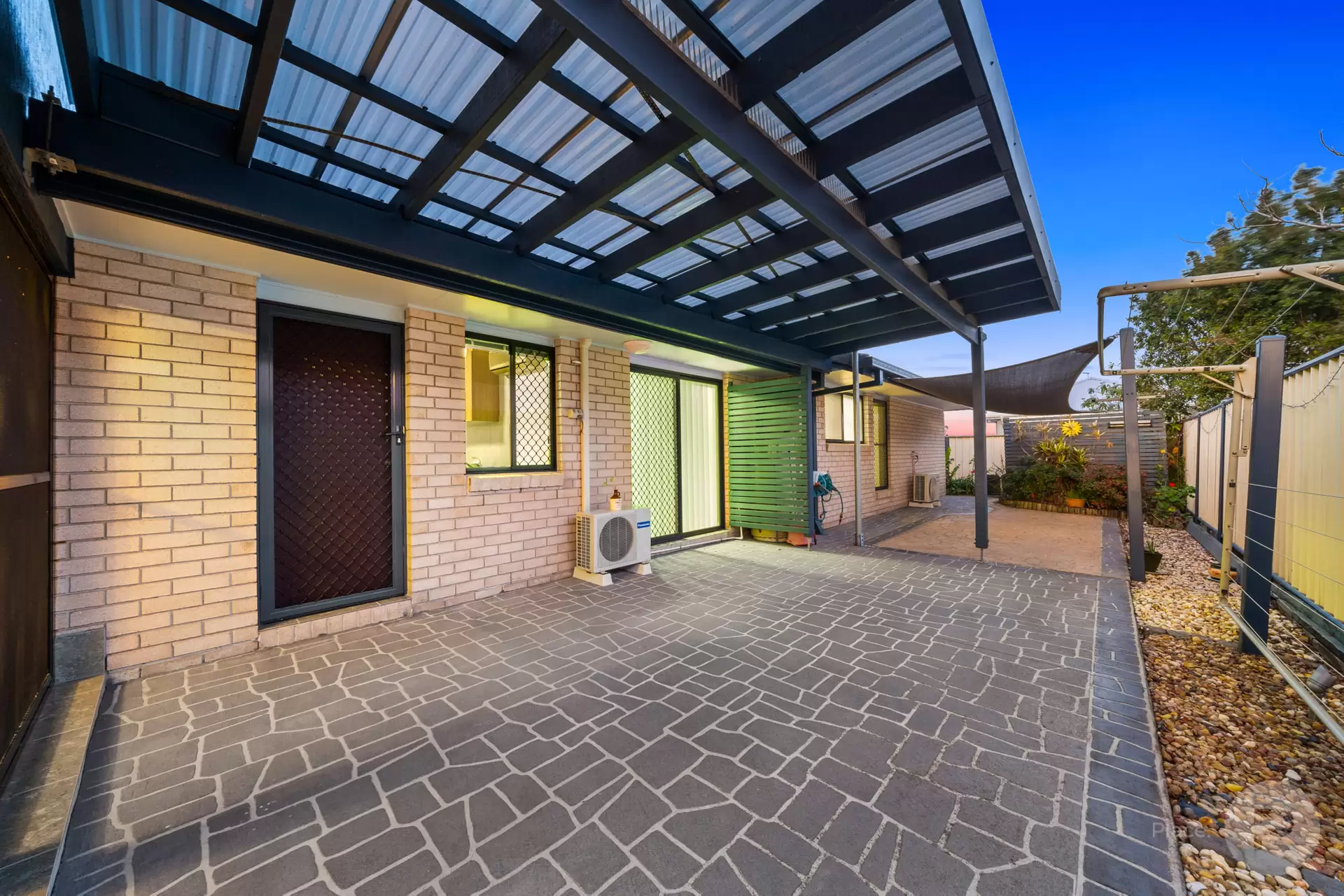 23 Spence Street, Mount Gravatt East Sold by Aurora Property - image 1