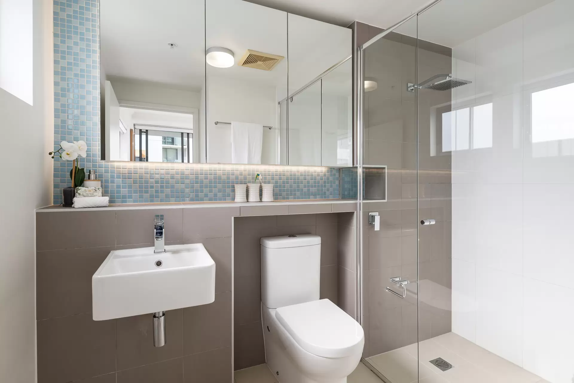 30314/67 Blamey Street, Kelvin Grove Sold by Aurora Property - image 1