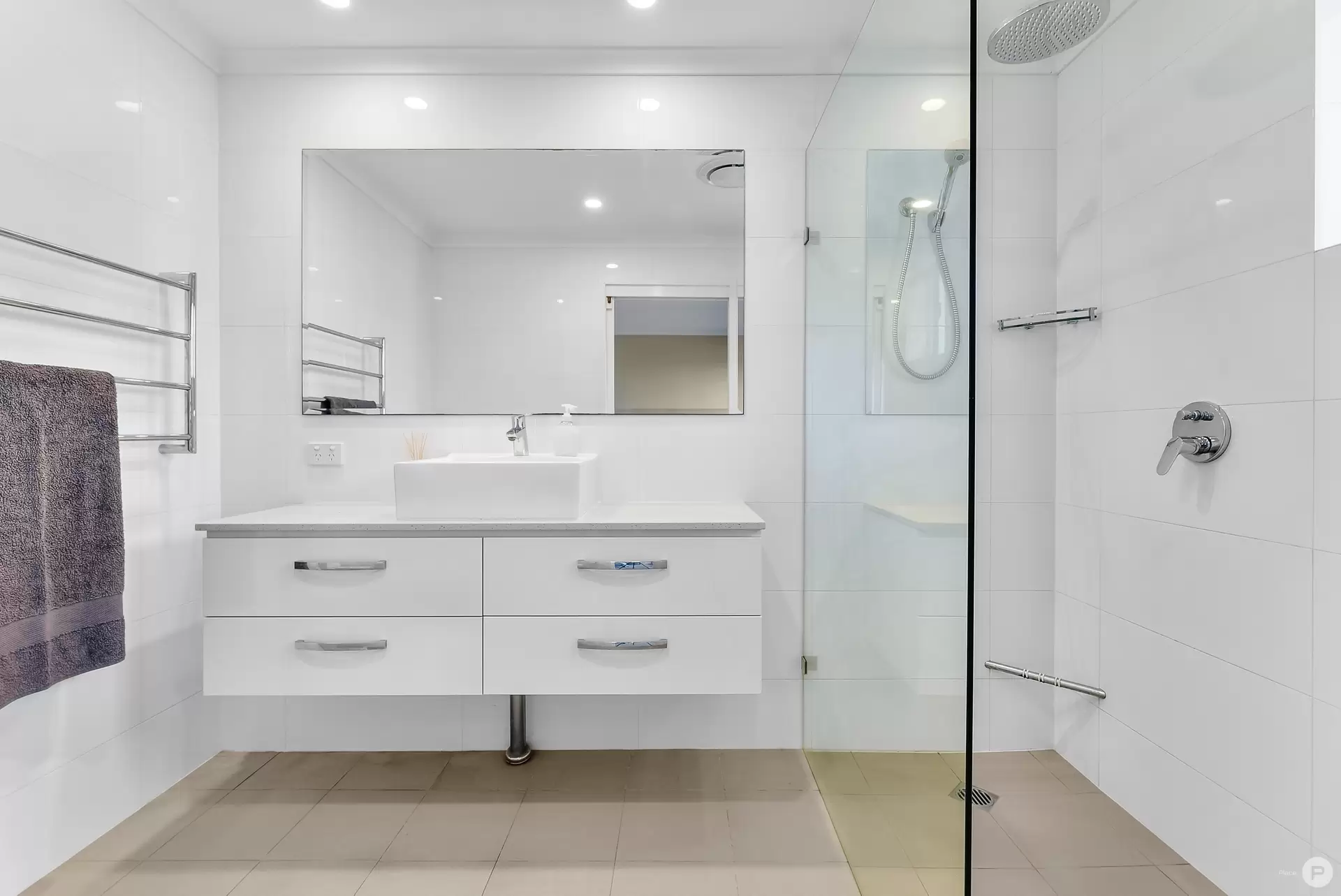 21 Florentine Street, Chermside West Sold by Aurora Property - image 1