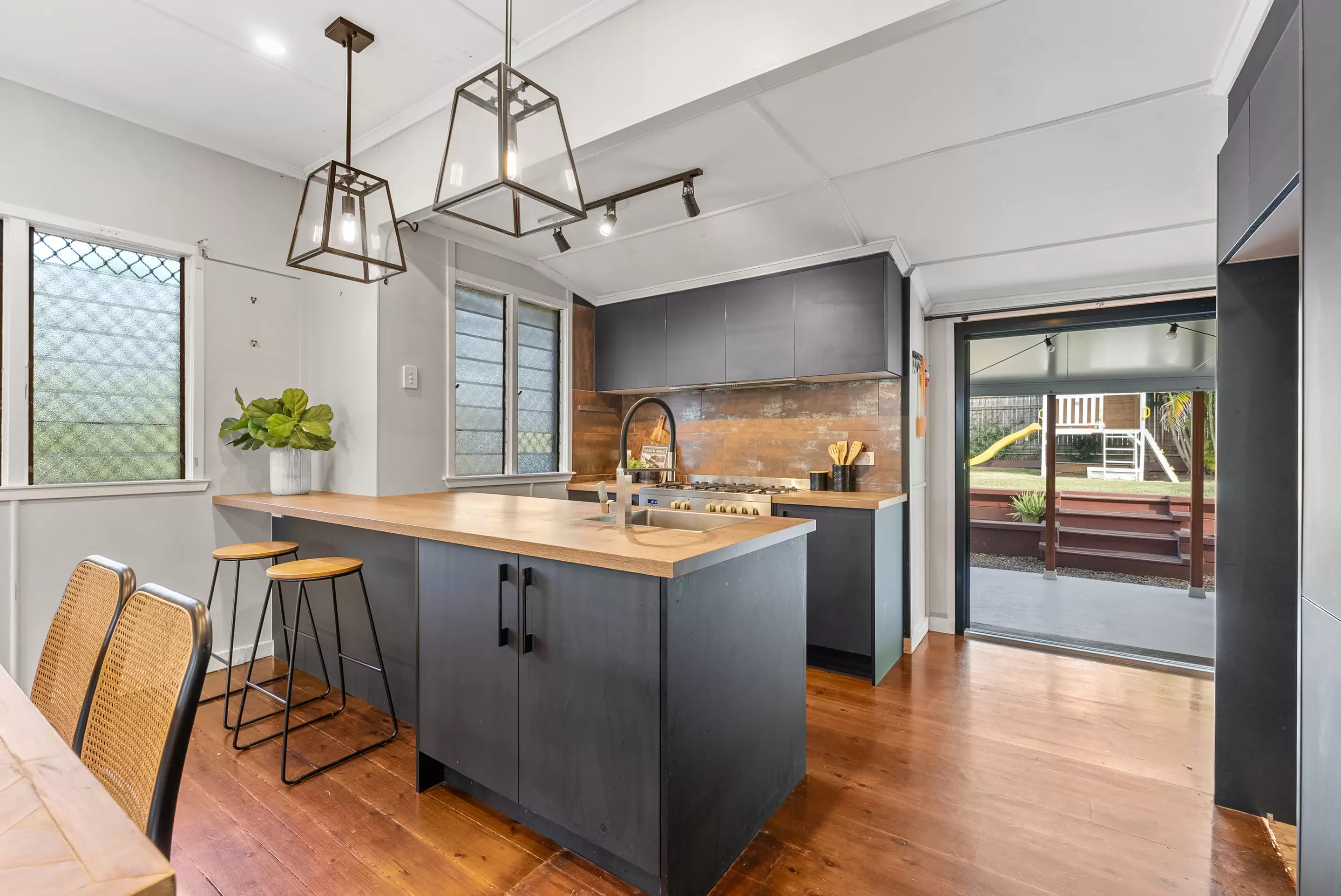 5 Gurley Street, Wavell Heights Sold by Aurora Property - image 9