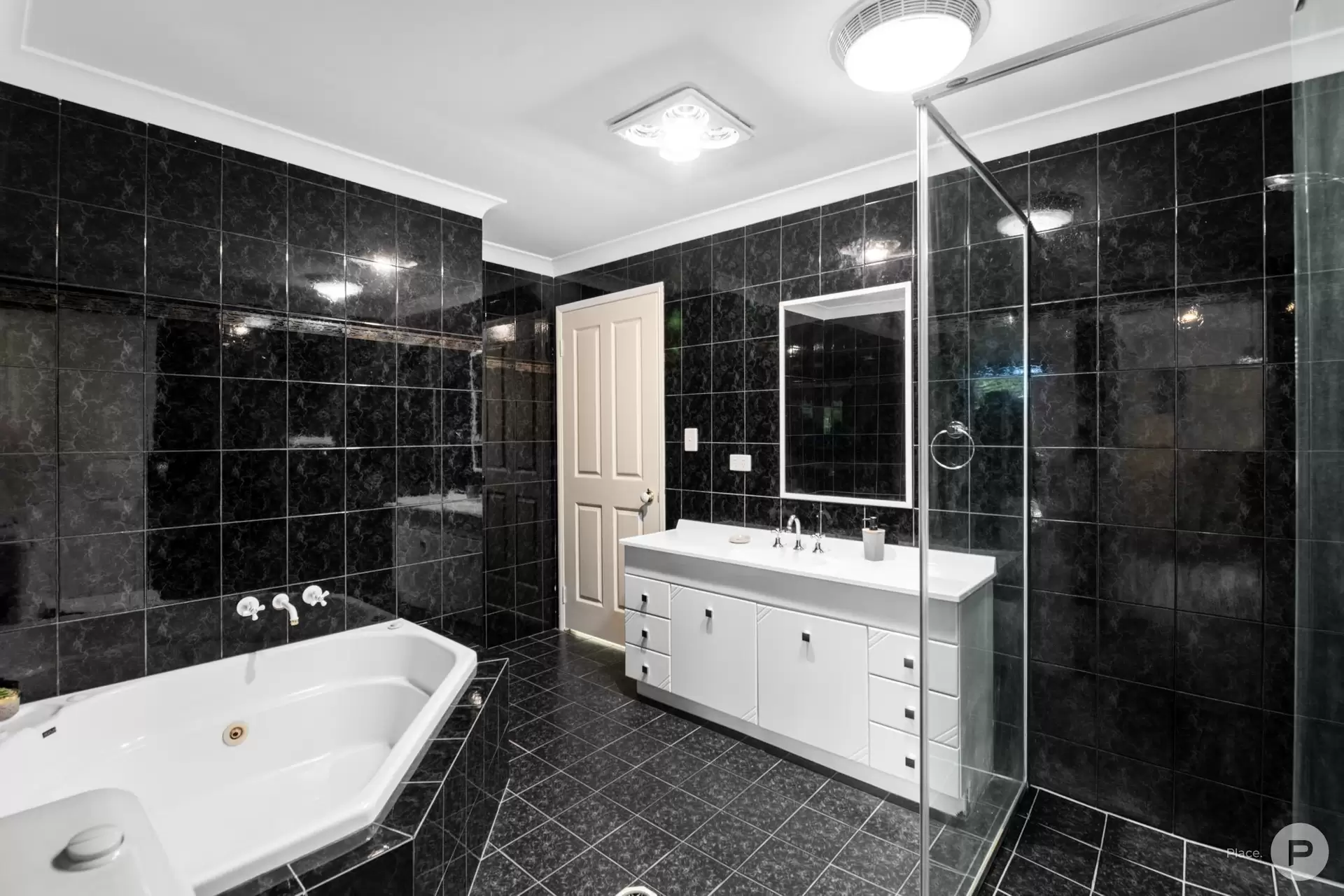 11 Hillier Street, Clontarf Sold by Aurora Property - image 1