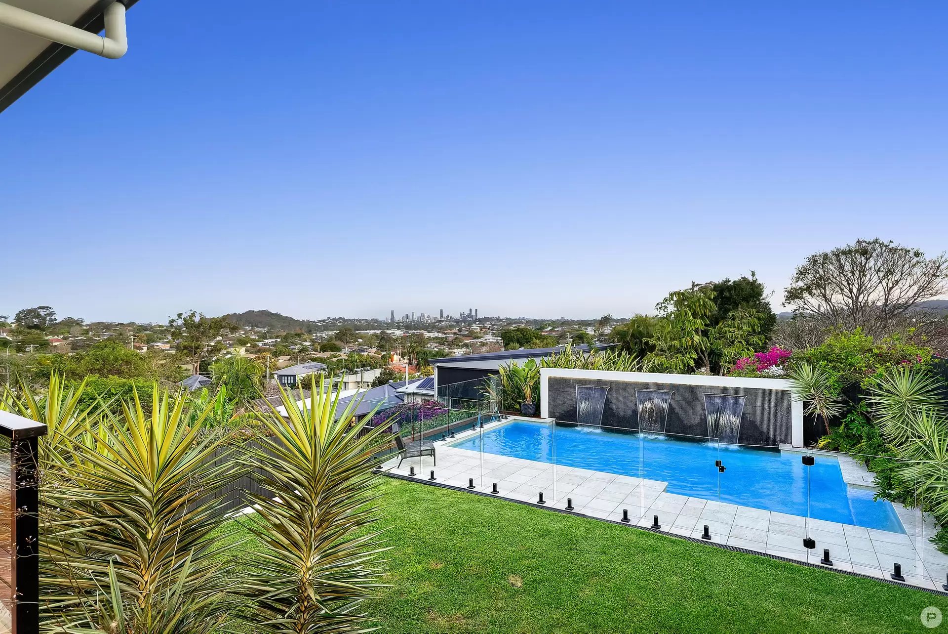 18 Deakin Street, Everton Park Sold by Aurora Property - image 1