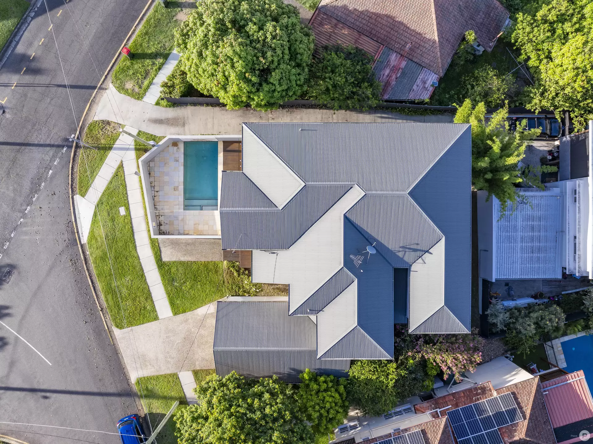 4 Satellite Street, Coorparoo Sold by Aurora Property - image 1